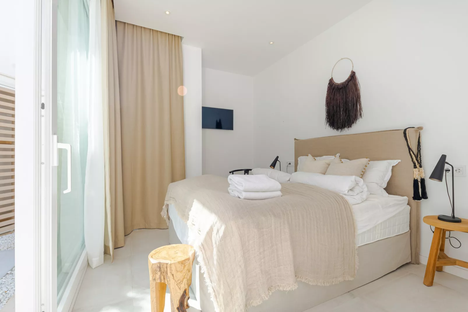 Unique & Luxurious Villa with Heated Pool! - Slaapkamer