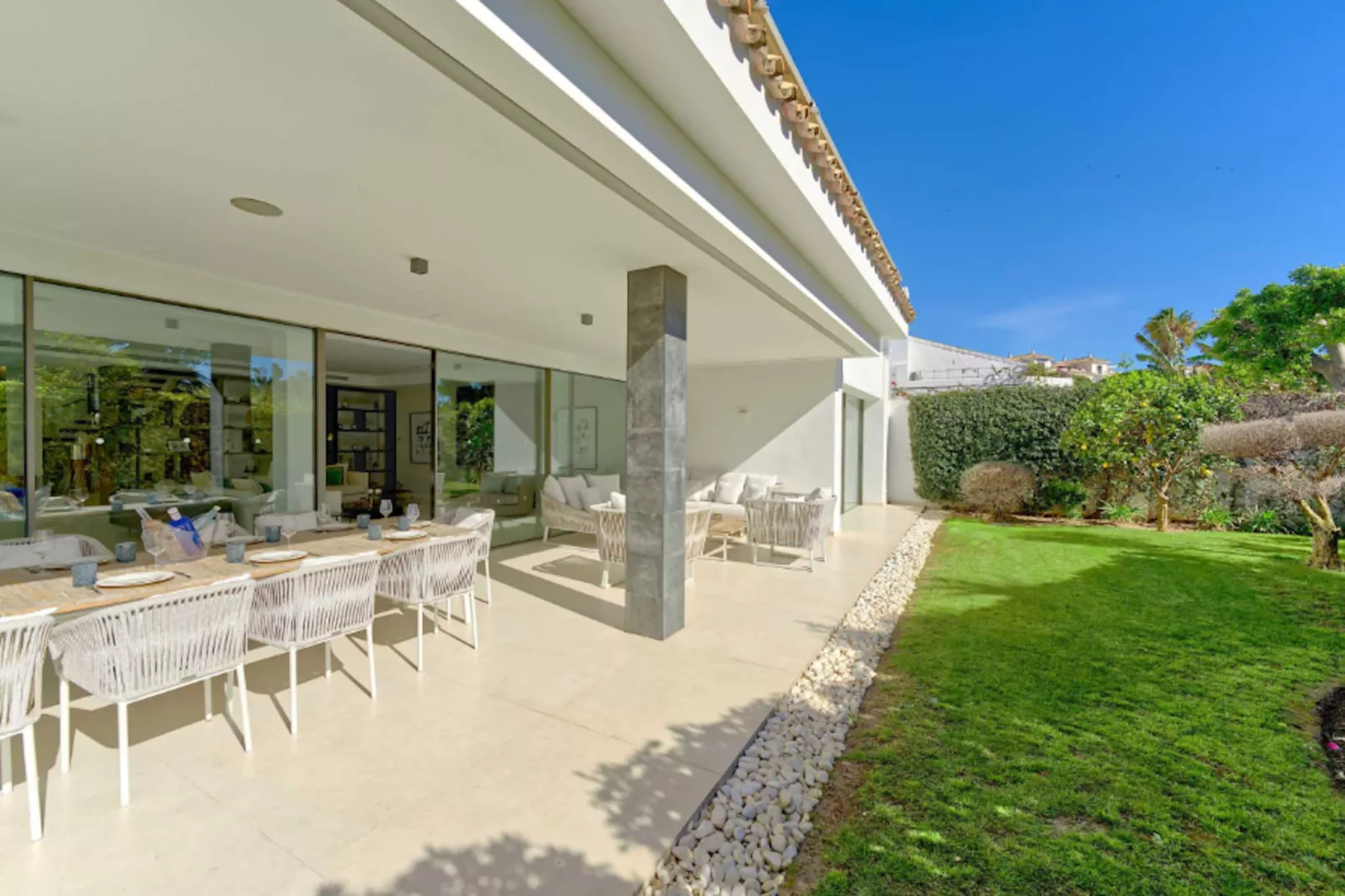 Contemporary & Very Spacious Villa Puerto Banus - Terras