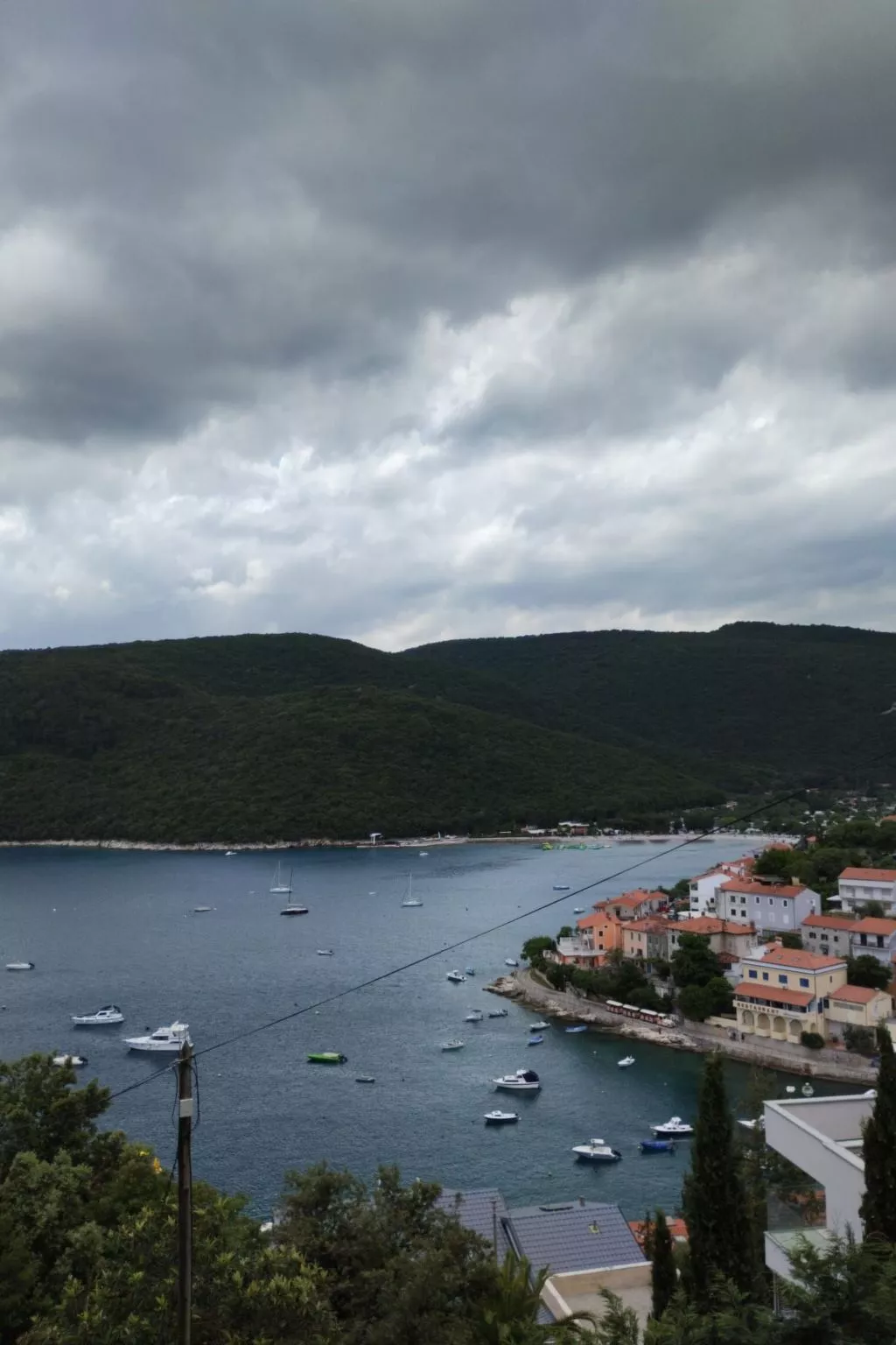 Appartement Bruna mit Terrasse und Meerblick - Buiten