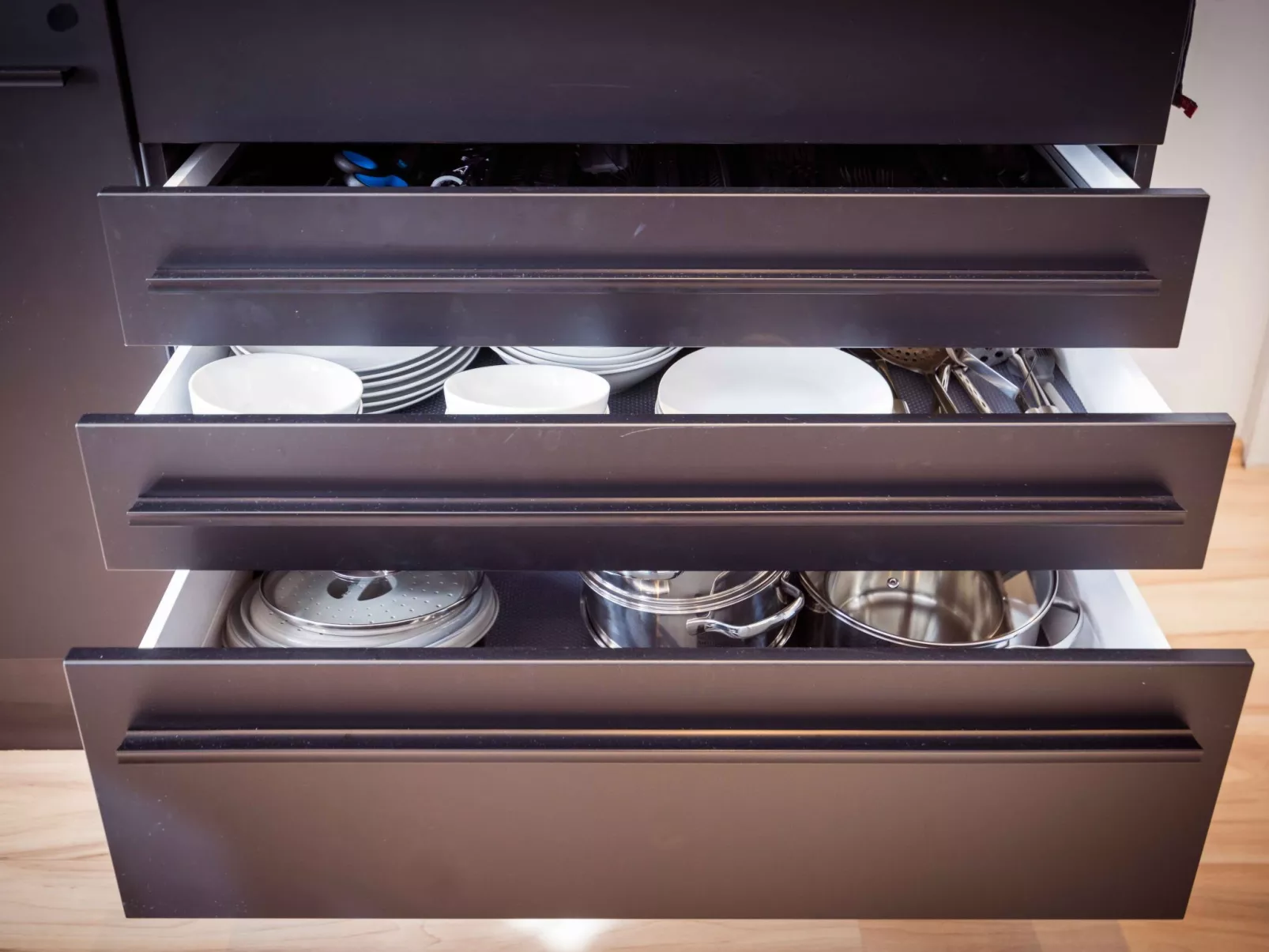 Schiller Apartment im Zentrum von Hof. Küche, Parkplatz, 250MBit Wlan - Binnen