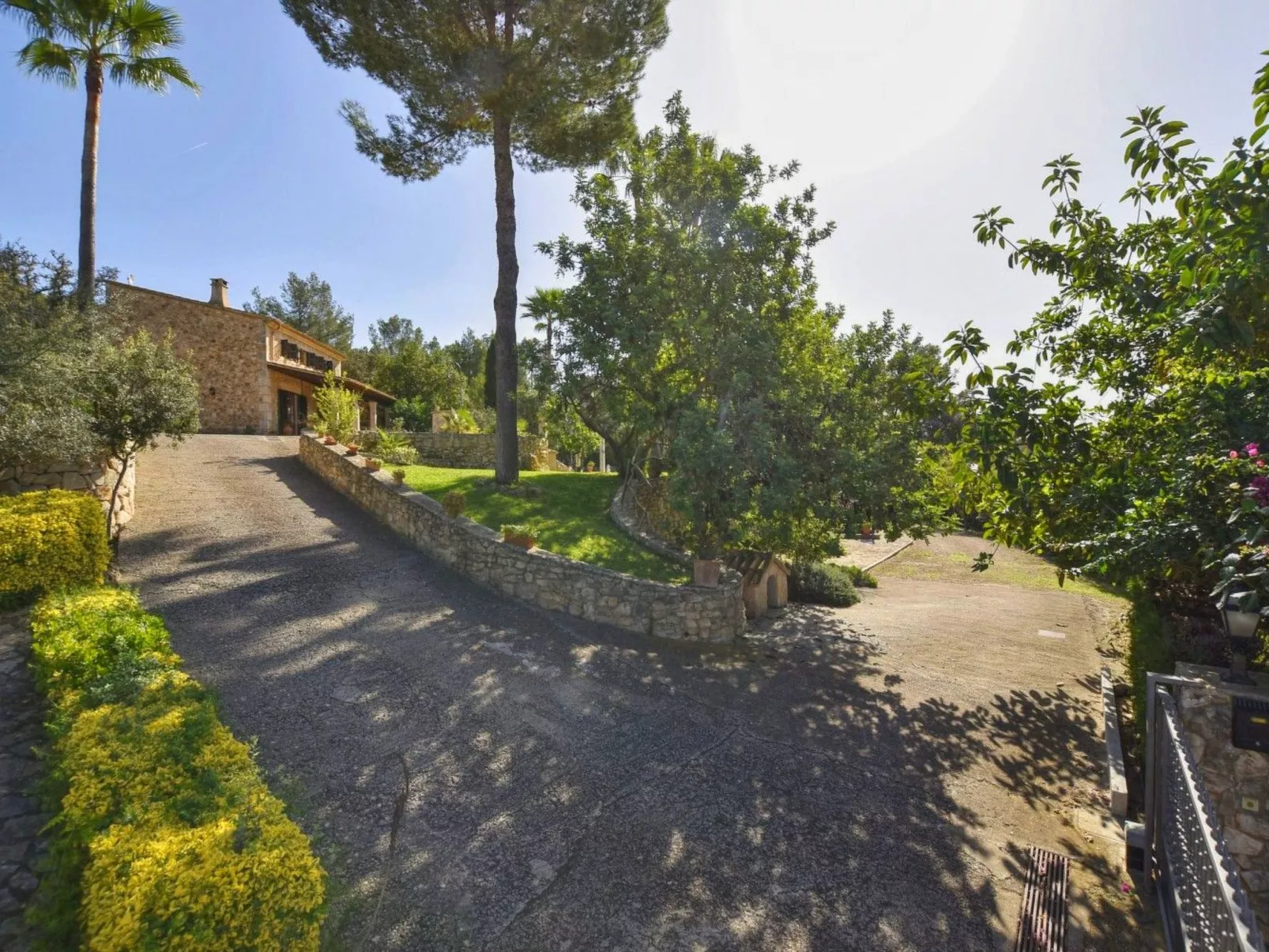 Rustikale Villa in der schönen mallorquinischen - Buiten