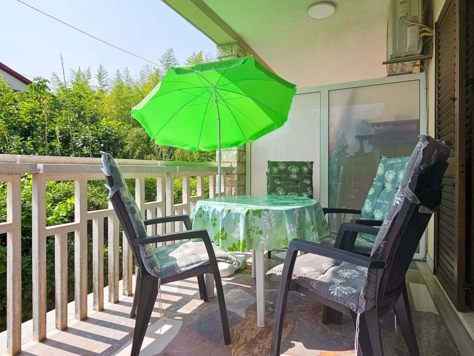 Wohnung "Aurelio" mit Terrasse - Buiten