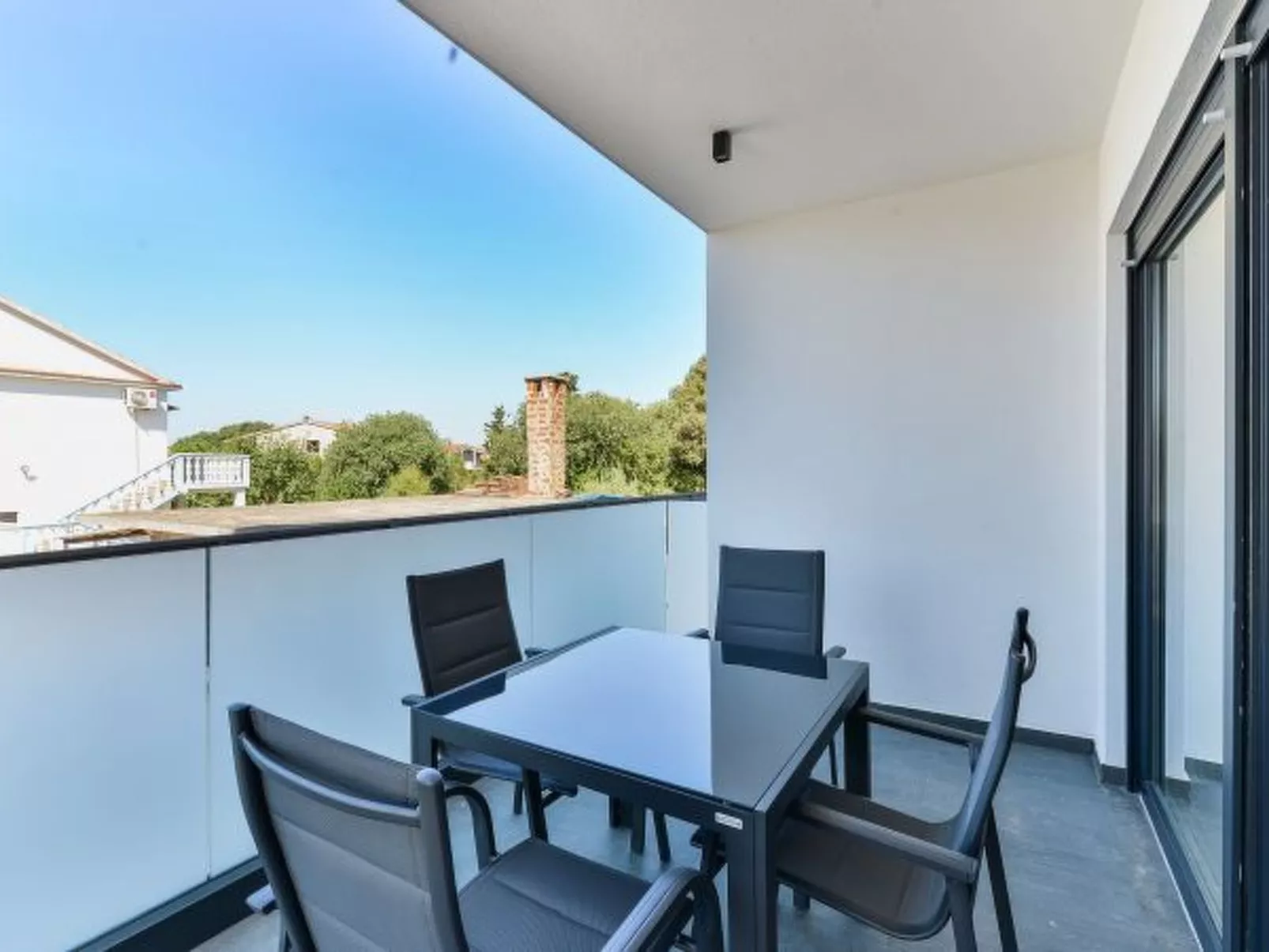 Villa Div with heated pool Apartment No.1 - Image-tags.info