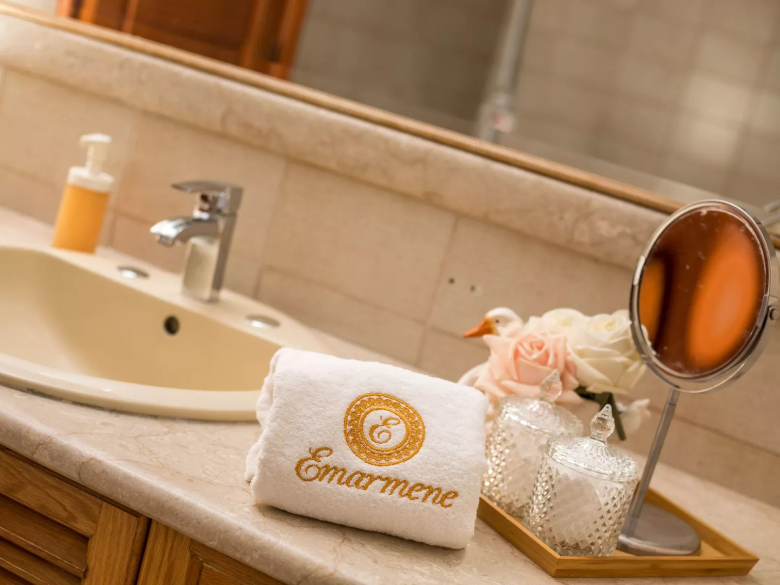 Emarmene - Dein Schicksal - Binnen