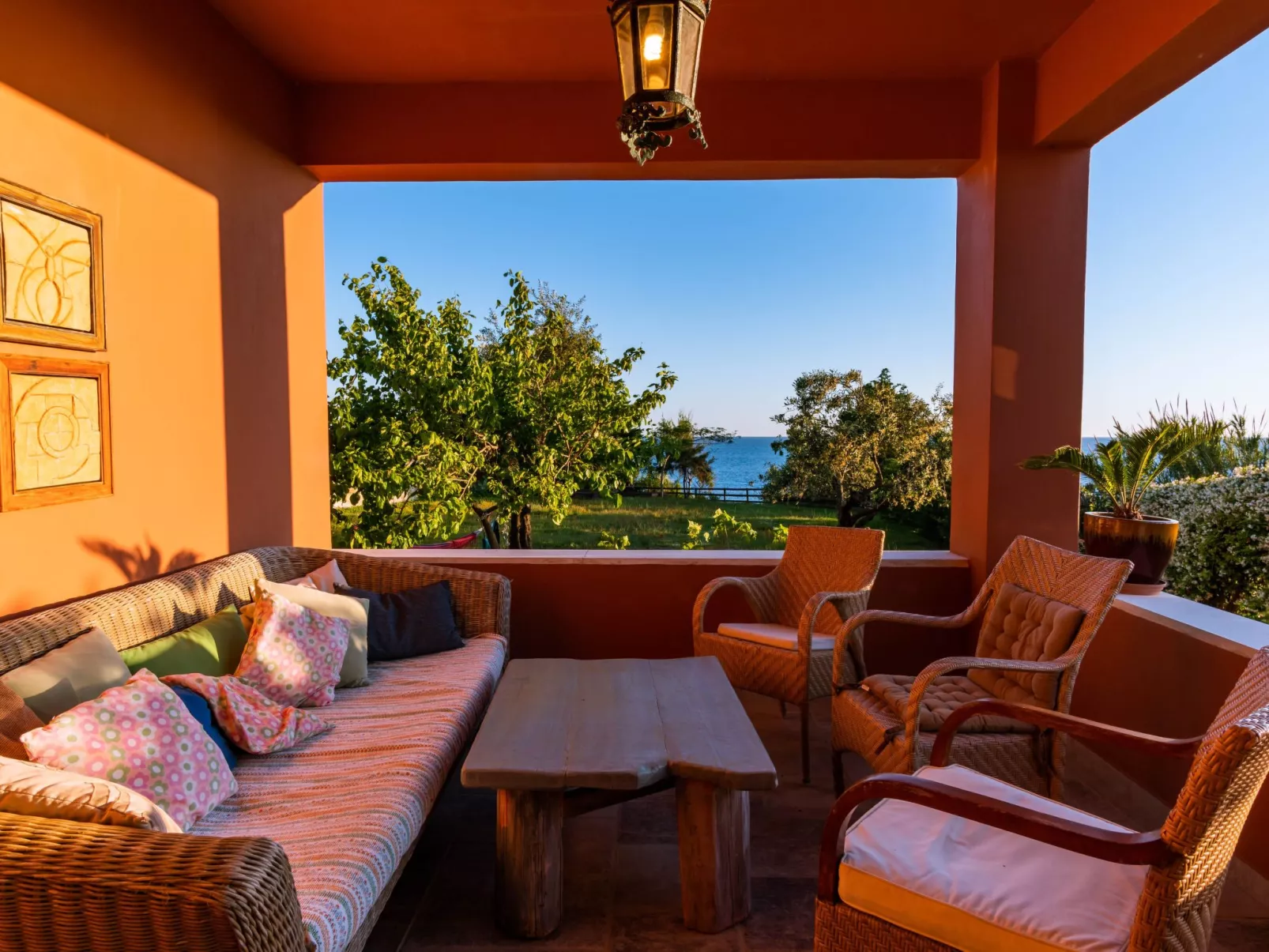 Idyllisch gelegene und luxuriöse Villa mit Veranda und Pavillon - Image-tags.info