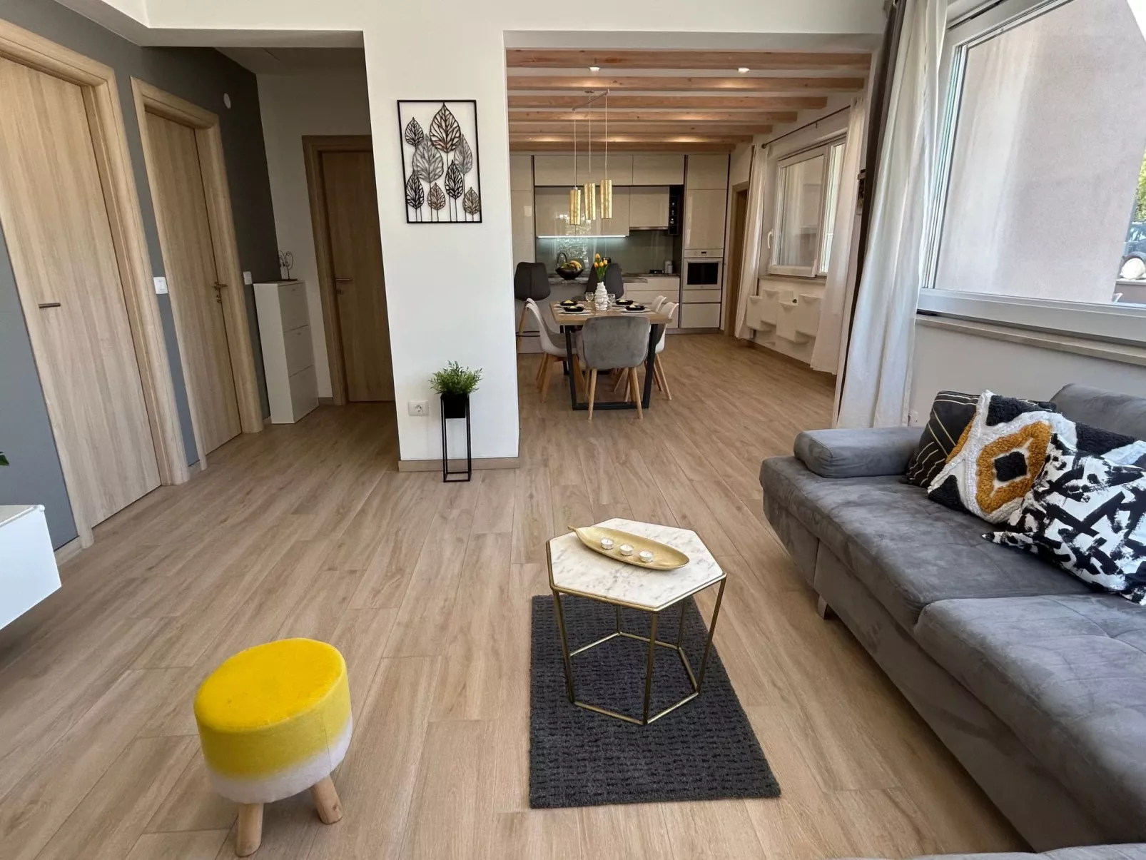 Diva mit privatem Pool - Binnen