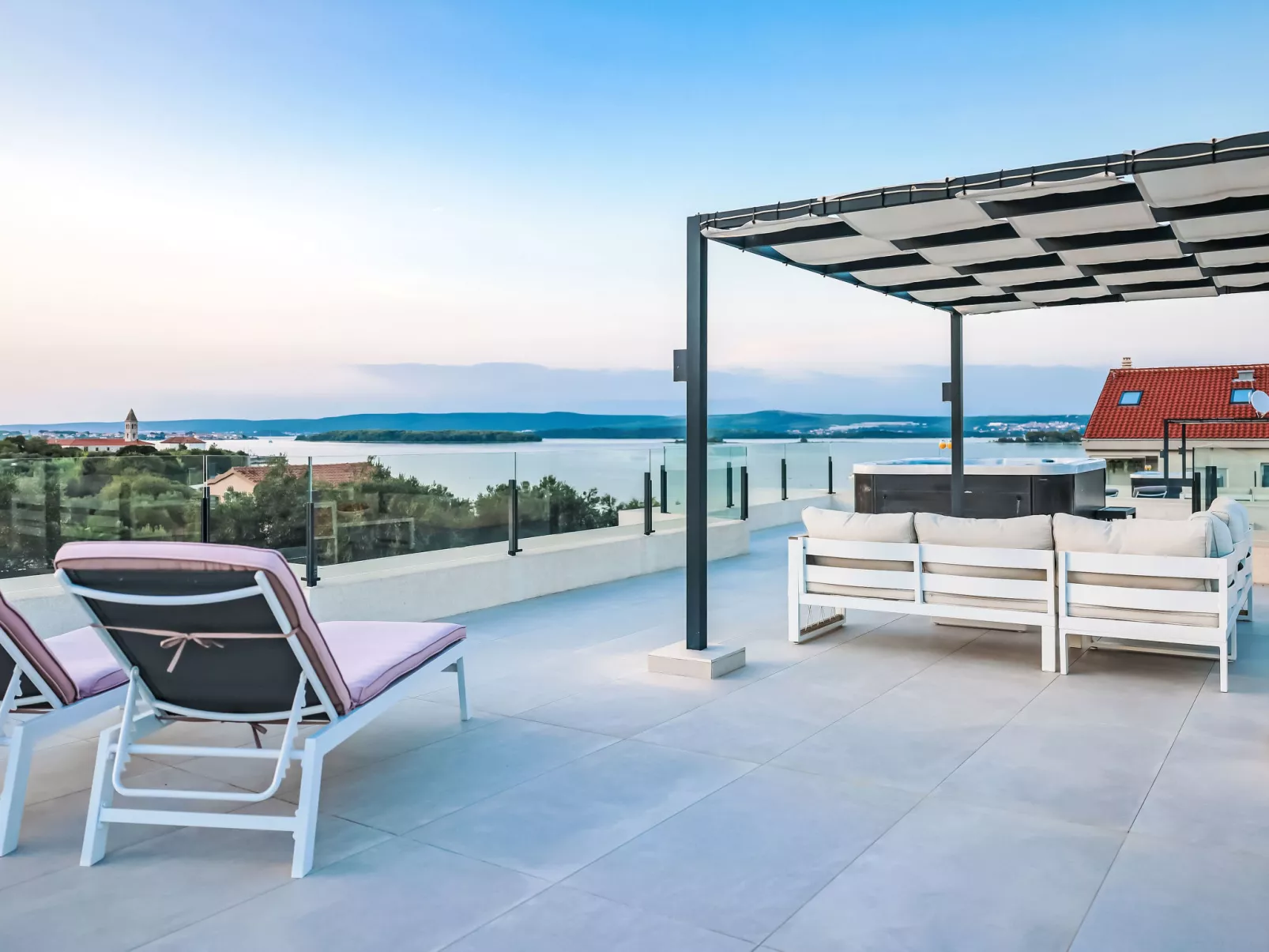 Magic Sky 1 - Buiten