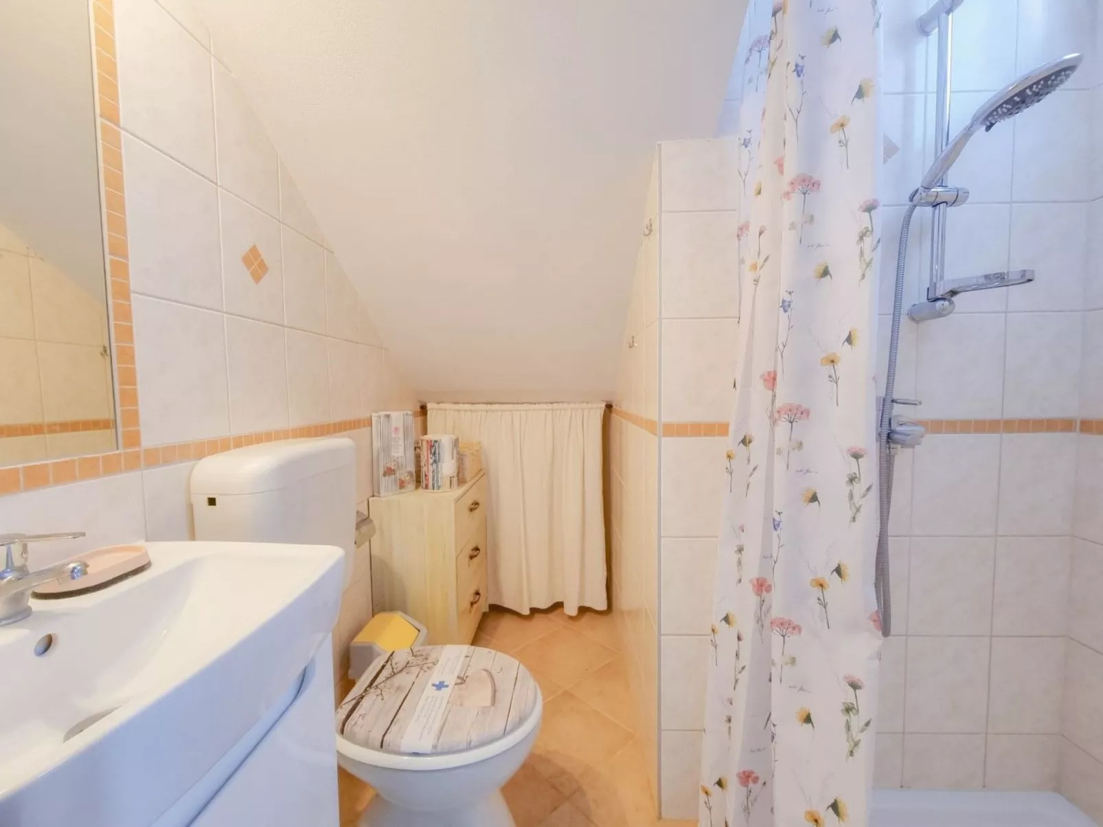 Für 2 Personen ca. 30 m&sup2; in Novigrad, Adriaküste Kroatien (Westküste von I - Image-tags.info