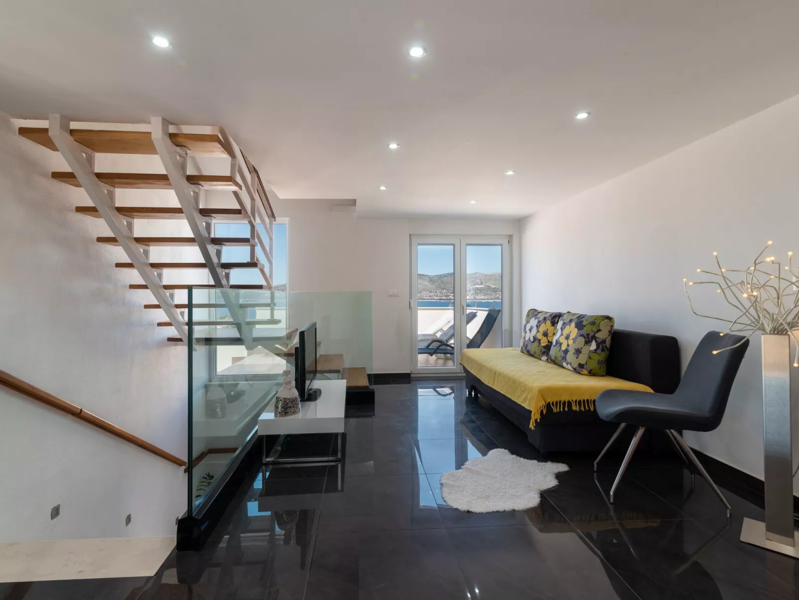 Moderne Ferienwohnung mit Gartennutzung, einem g - Image-tags.info