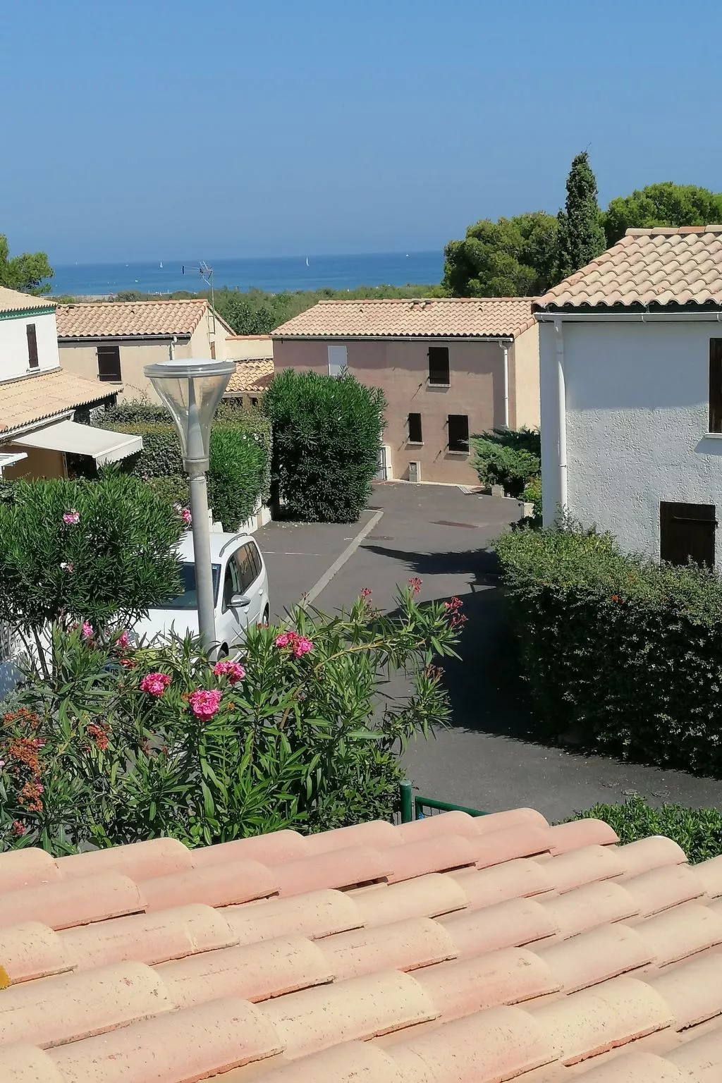 Maison Bleu - Image-tags.info