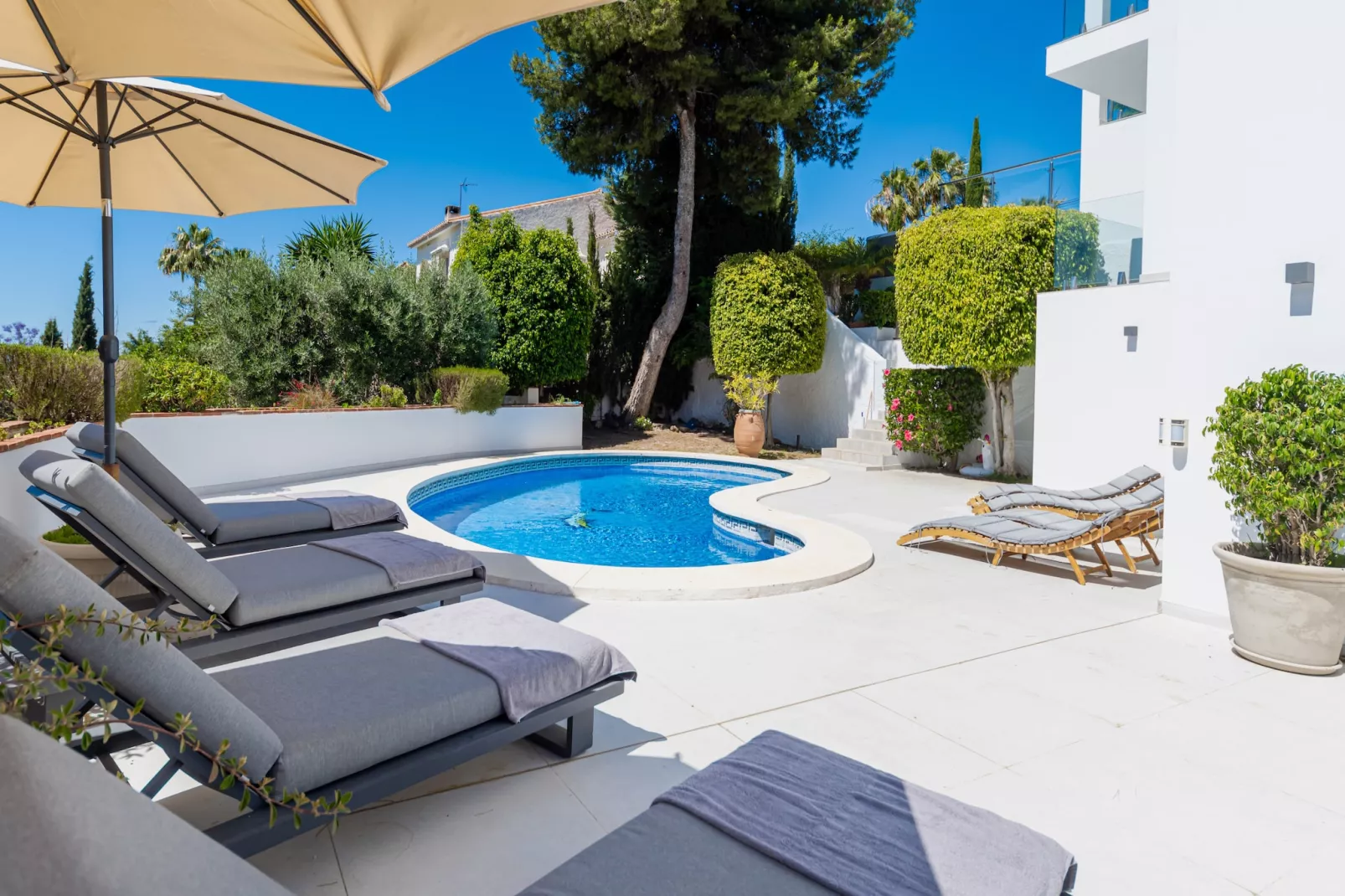Elegant Villa with sea Views & Pool Marbella - Terras