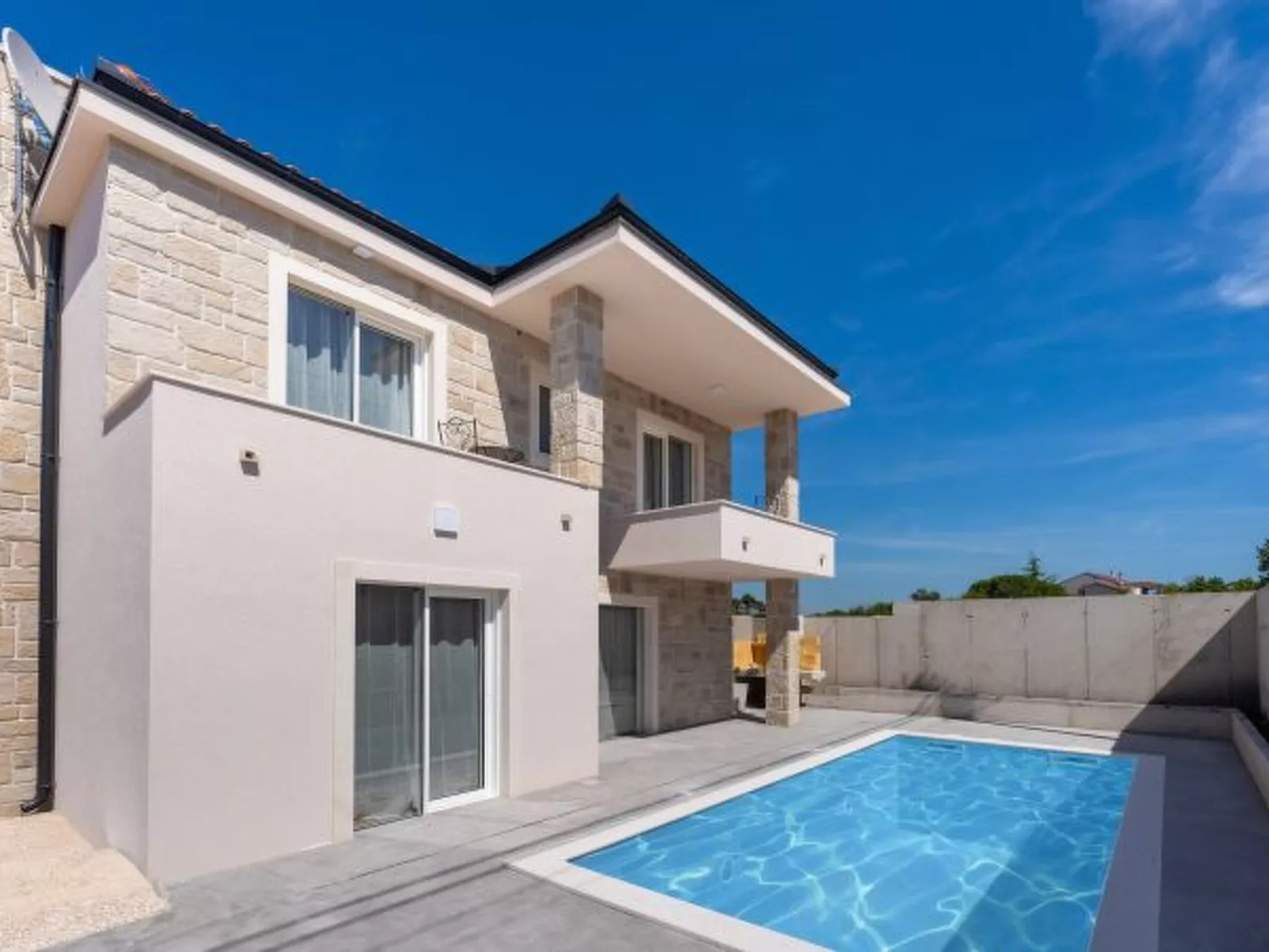 Villa Casa Coral With pool - Buiten