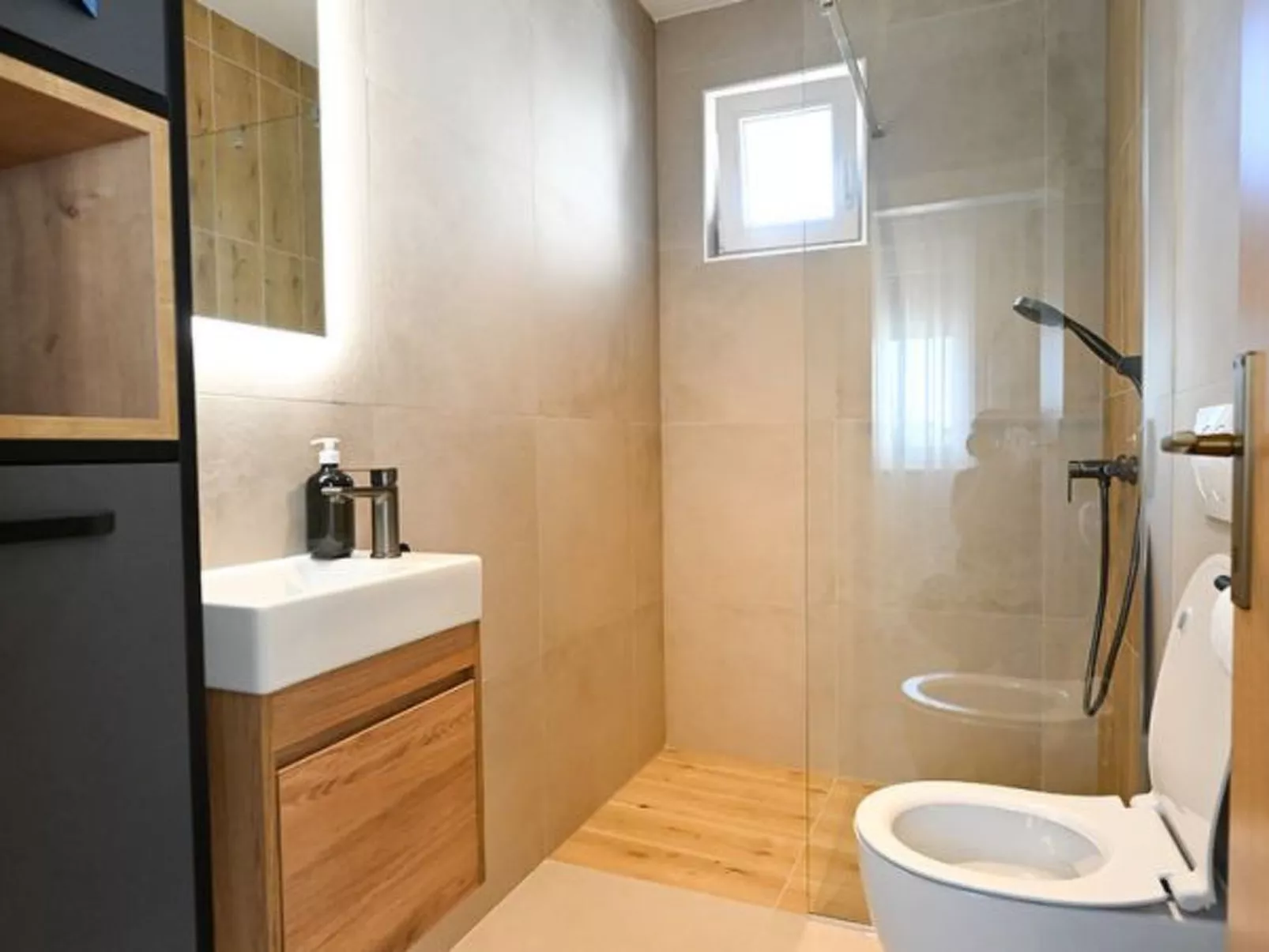 Holiday Home Marija with pool - Image-tags.info