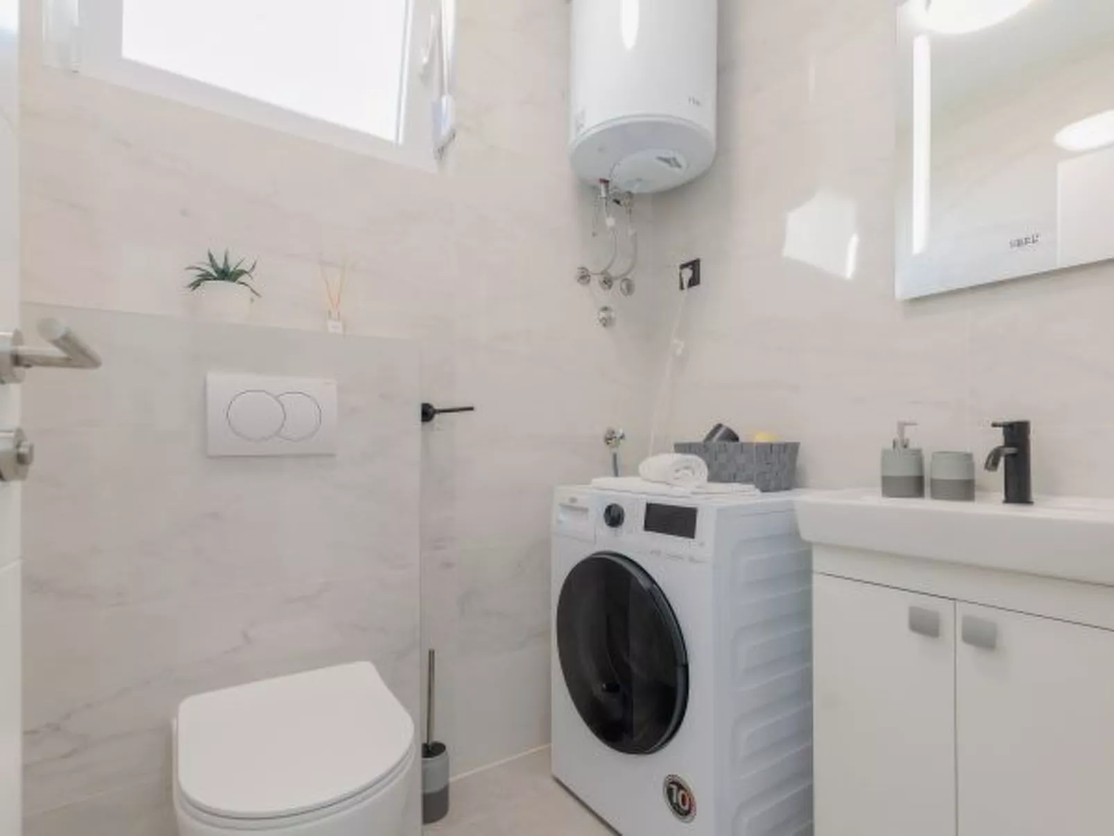 Stunning Villa Marea with a private pool - Image-tags.info