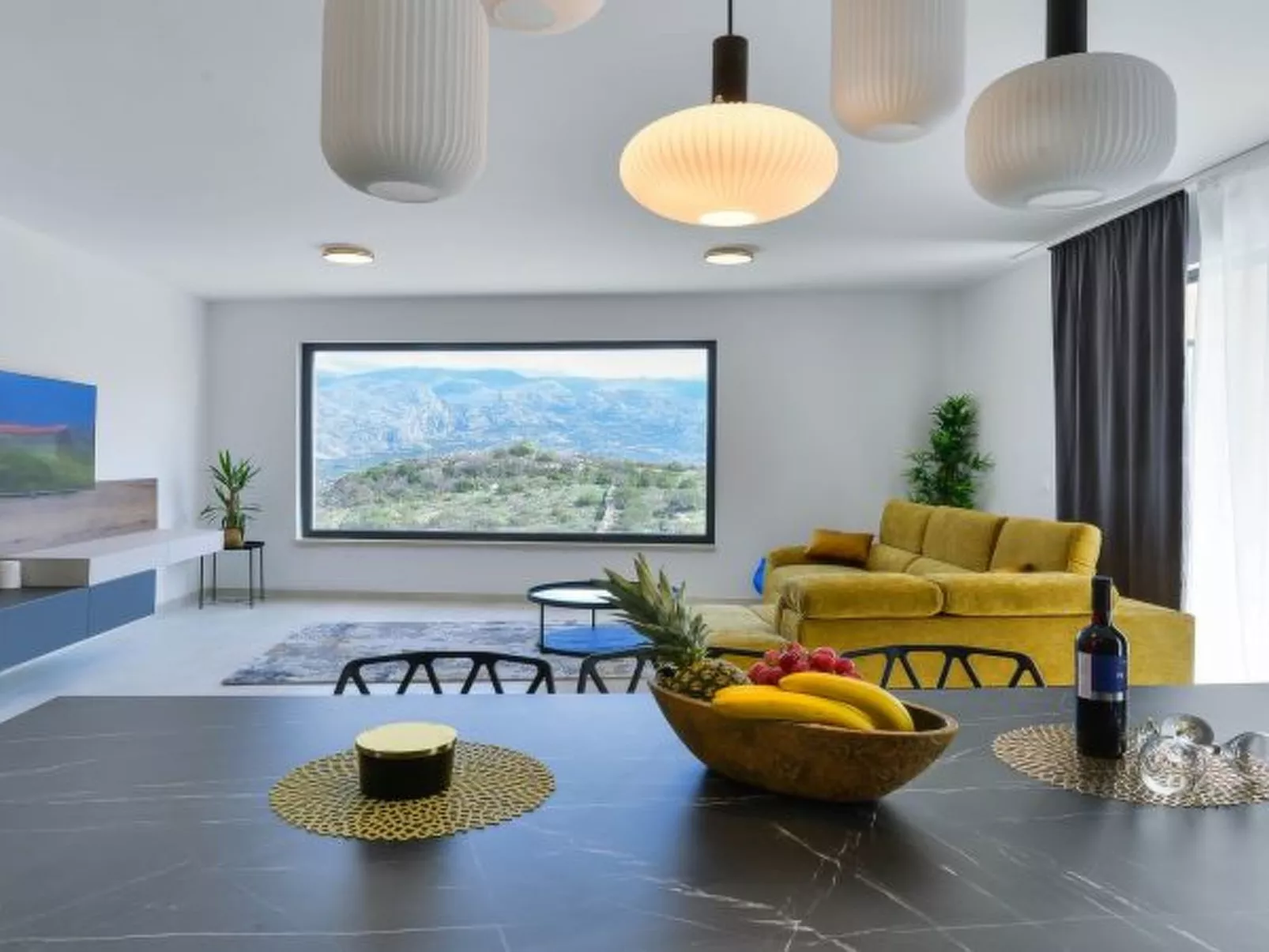 Villa Zariva with pool and panoramic mountain and - Image-tags.info