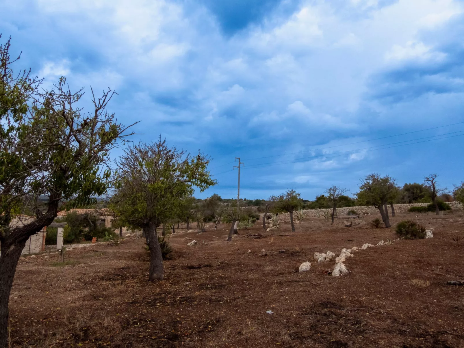Giniusa' Studio mit Whirlpool-Badewanne - Buiten