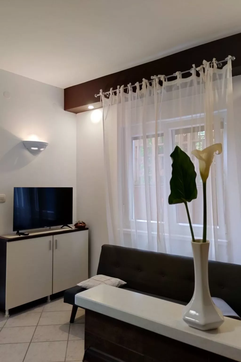 Appartement Bruna mit Terrasse und Meerblick - Binnen