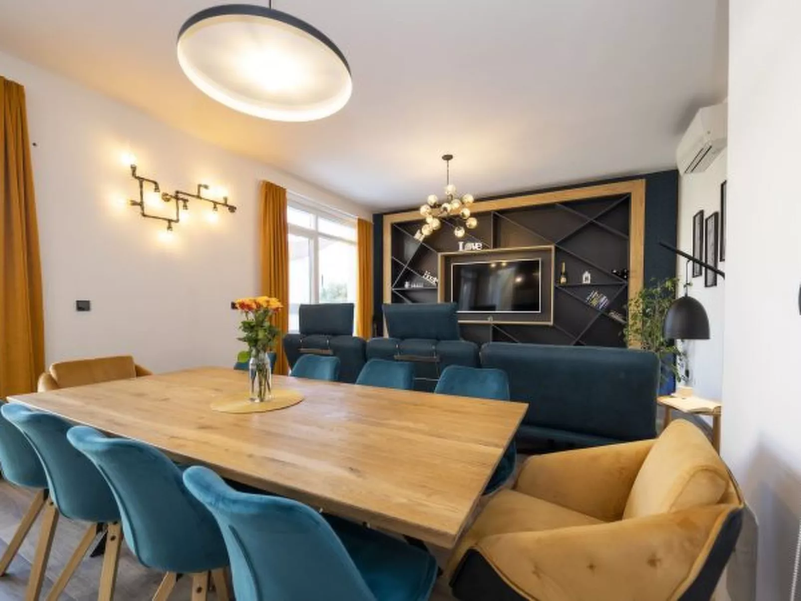 Luxury villa Mary Lou with pool and spa area - Image-tags.info