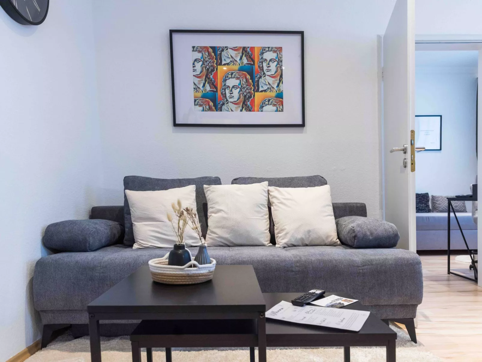 Schiller Apartment im Zentrum von Hof. Küche, Parkplatz, 250MBit Wlan - Binnen