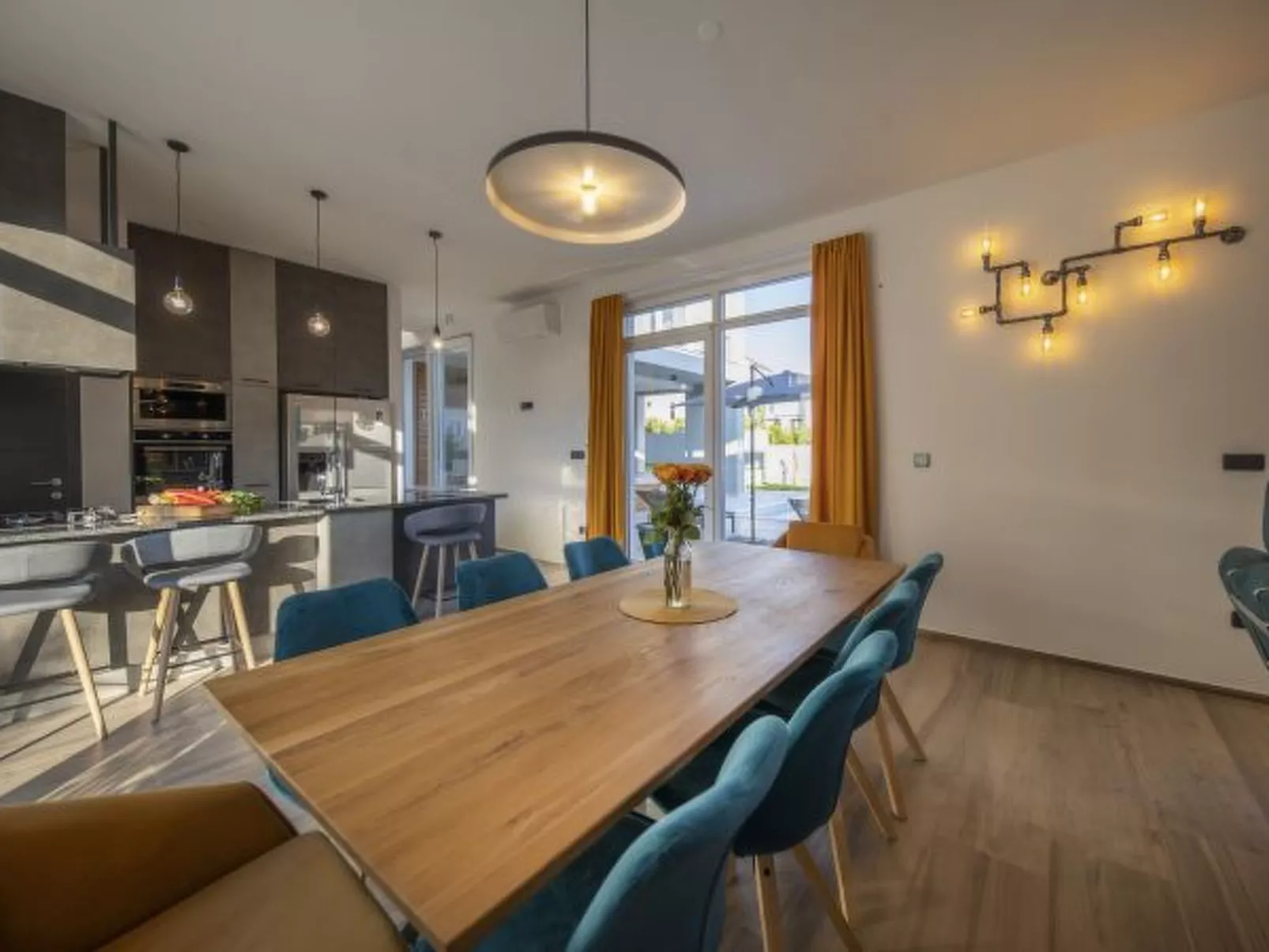 Luxury villa Mary Lou with pool and spa area - Image-tags.info