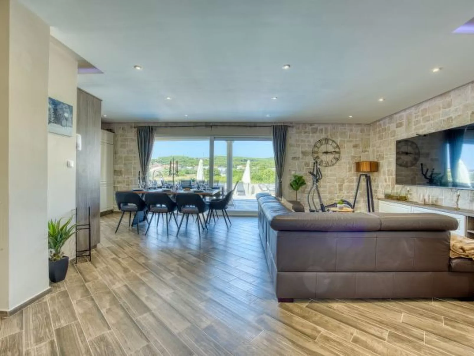 Holiday Home Solea with pool - Image-tags.info