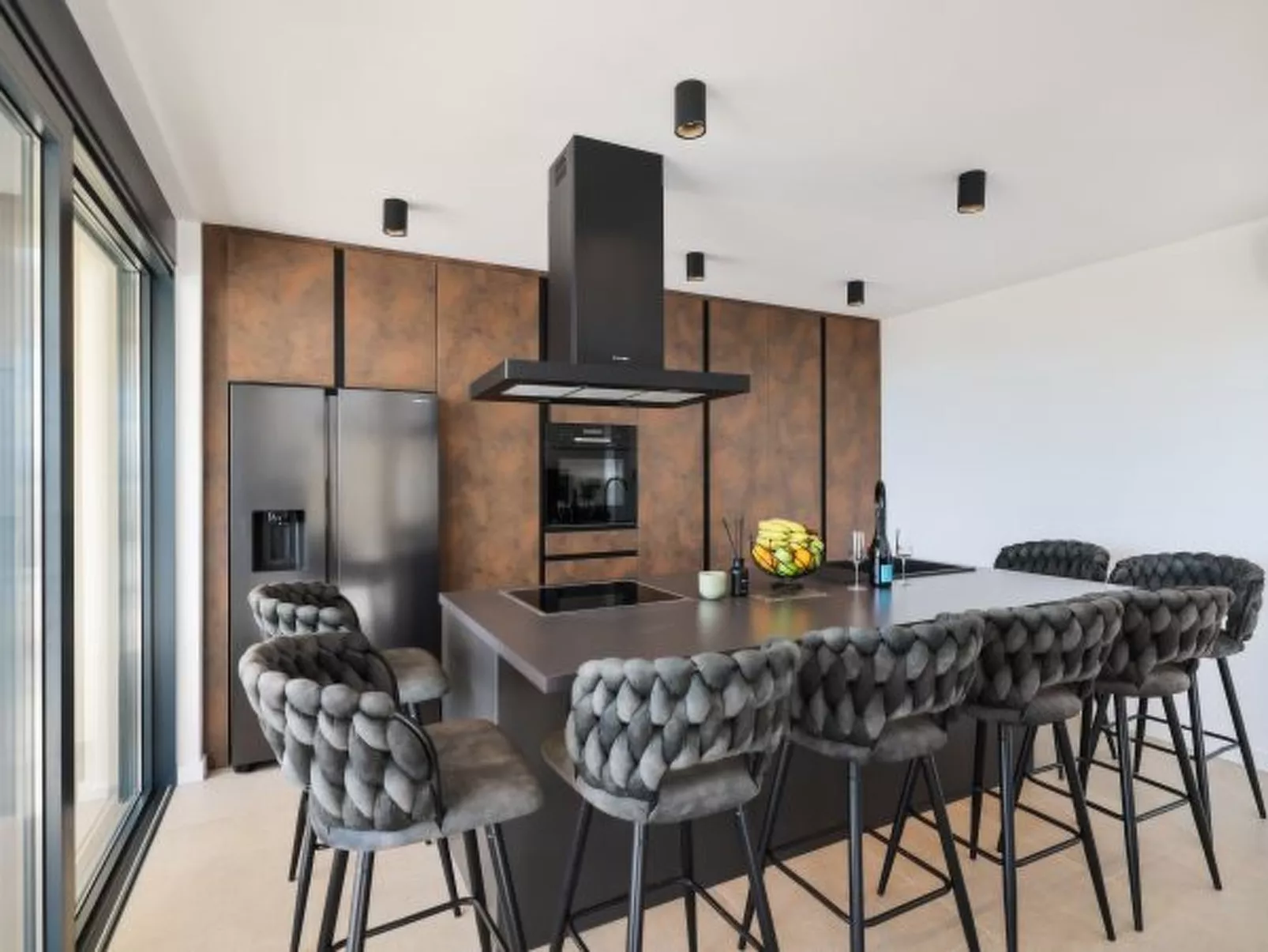 Villa Novue with pool - Image-tags.info