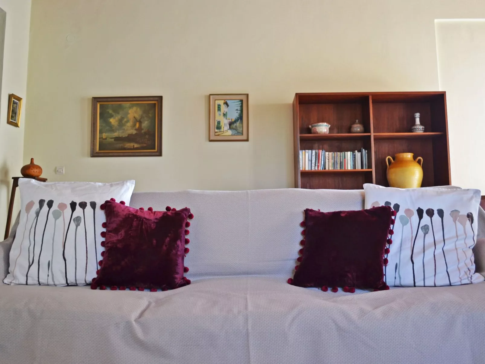 Anwesen mit Garten, Grill und Terrasse - Image-tags.info