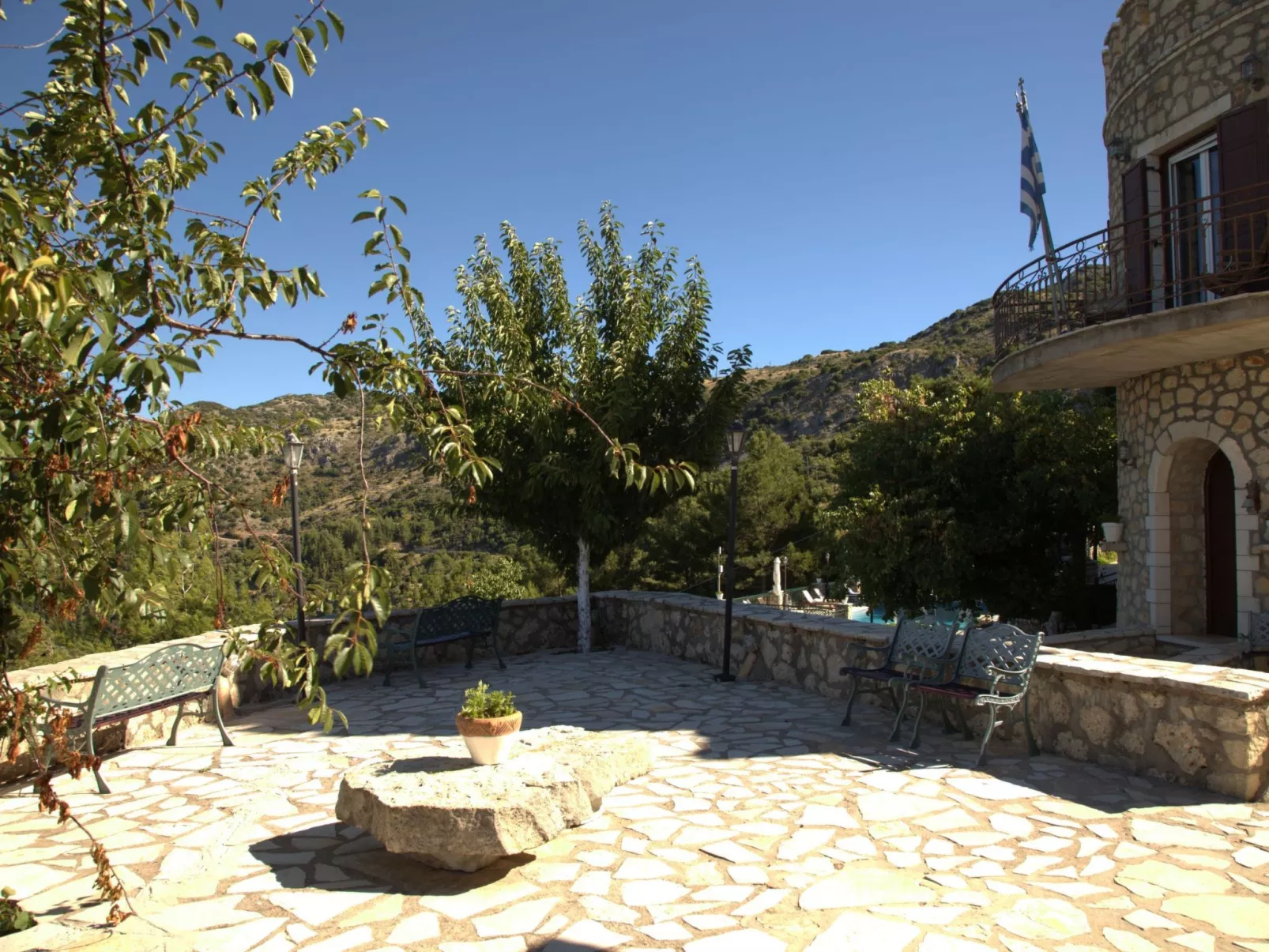 Sommer Dafnopanagia Luxusstudio Ourania - Buiten