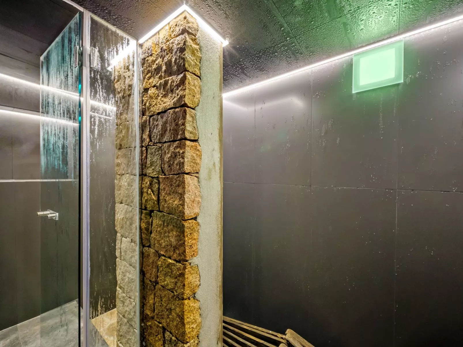 'Villa Beatrice' mit eigenem Pool - Binnen