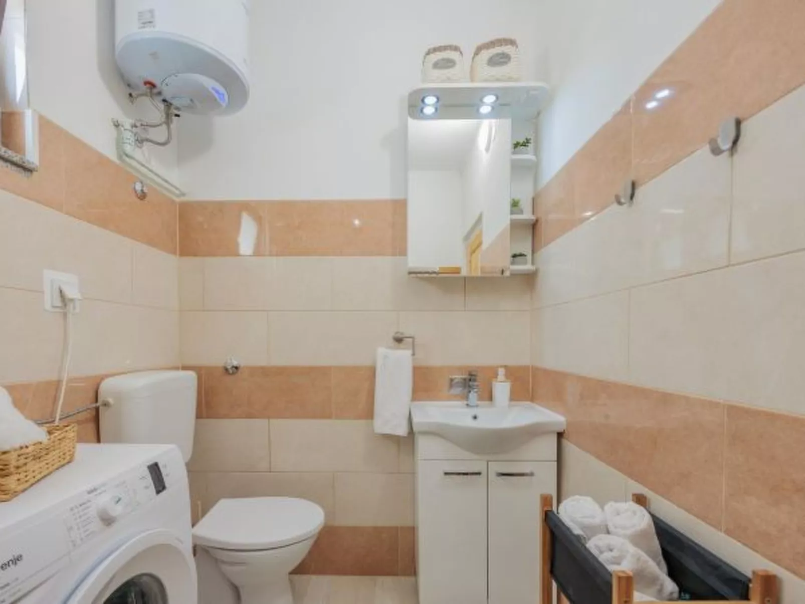 Holiday House Fjaka - Image-tags.info