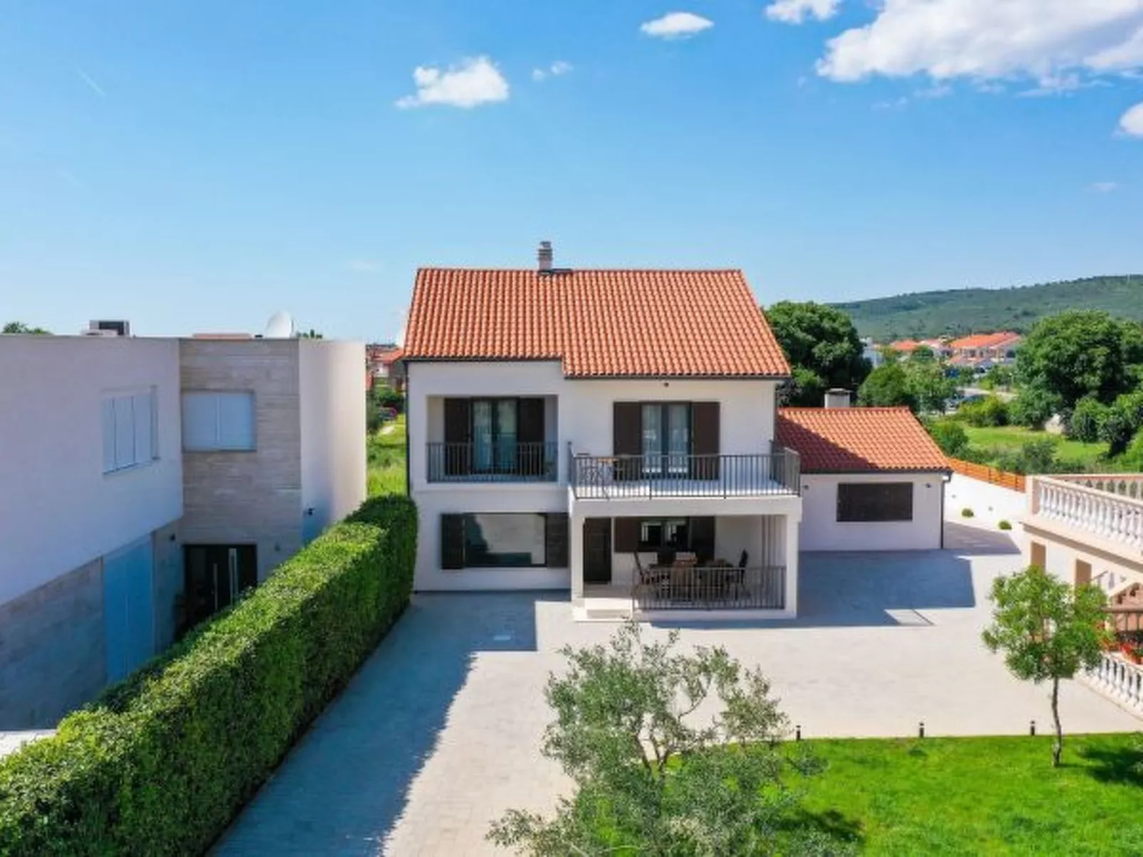 Villa Marta with heated pool and traditional taver - Image-tags.info