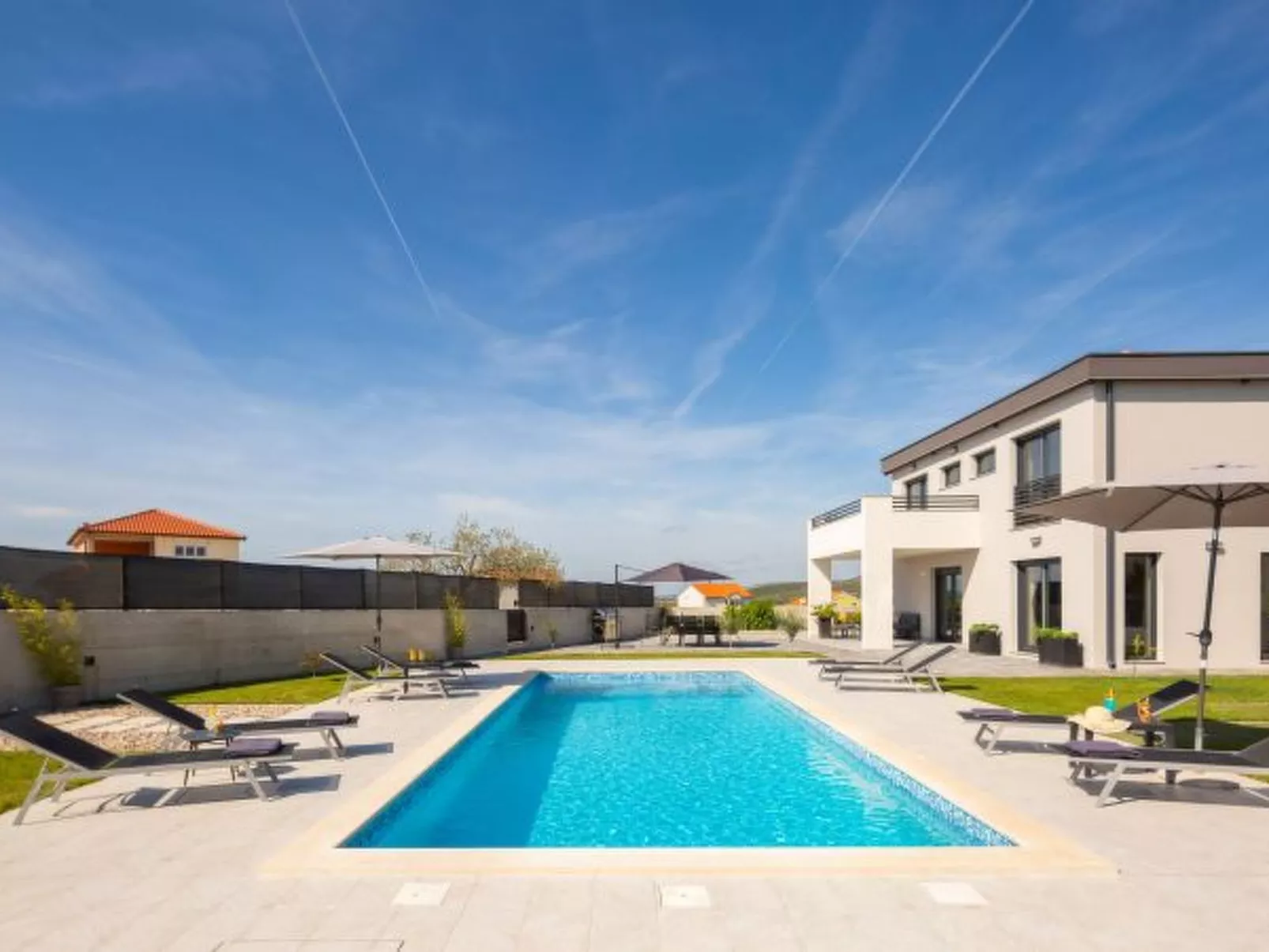 Villa Lacus in Vrana with pool - Image-tags.info