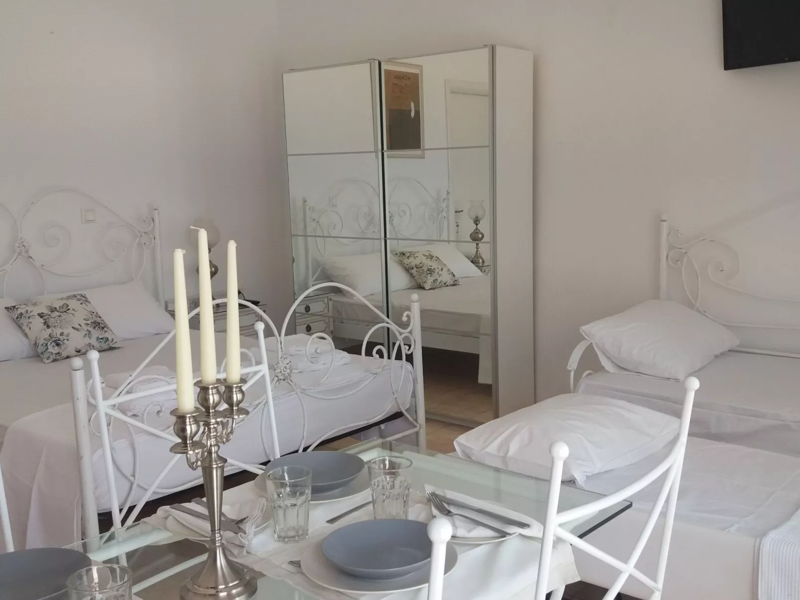 Sommer Dafnopanagia Luxusstudio Ourania - Image-tags.info