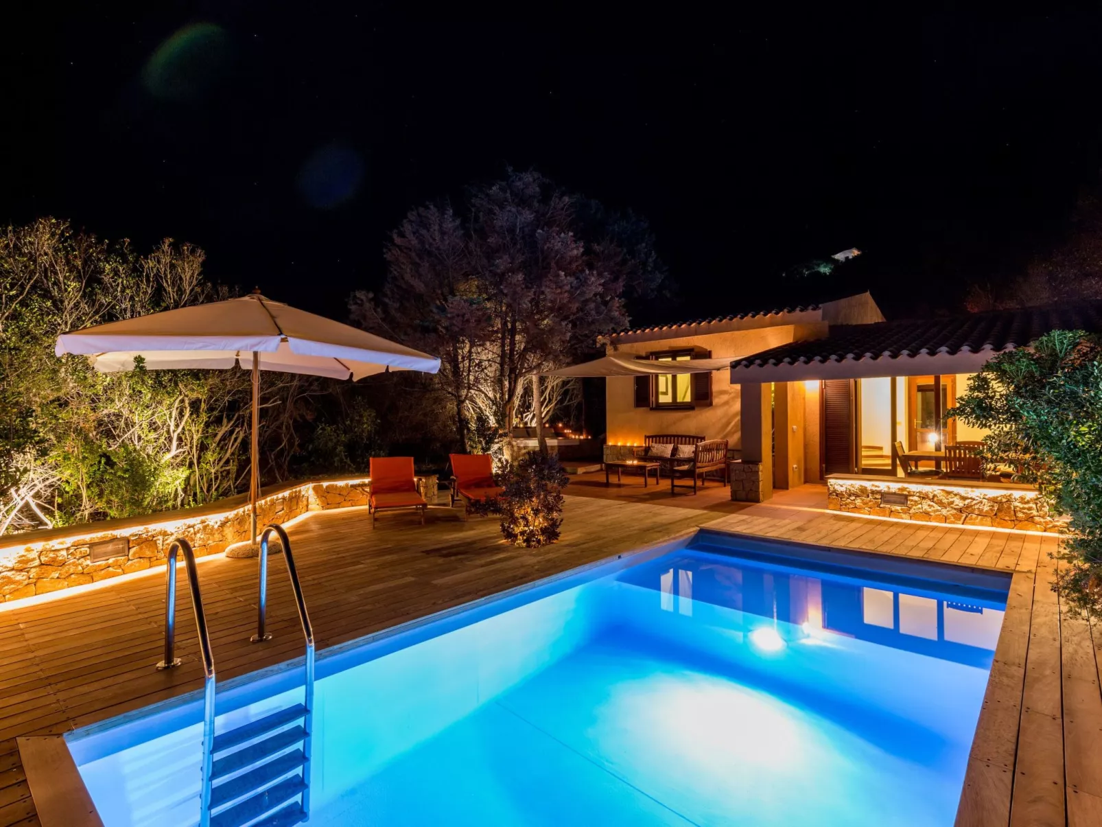 'Villa Beatrice' mit eigenem Pool - Buiten