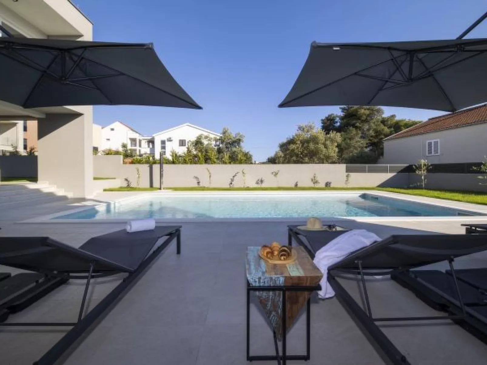 Luxury villa Mary Lou with pool and spa area - Image-tags.info