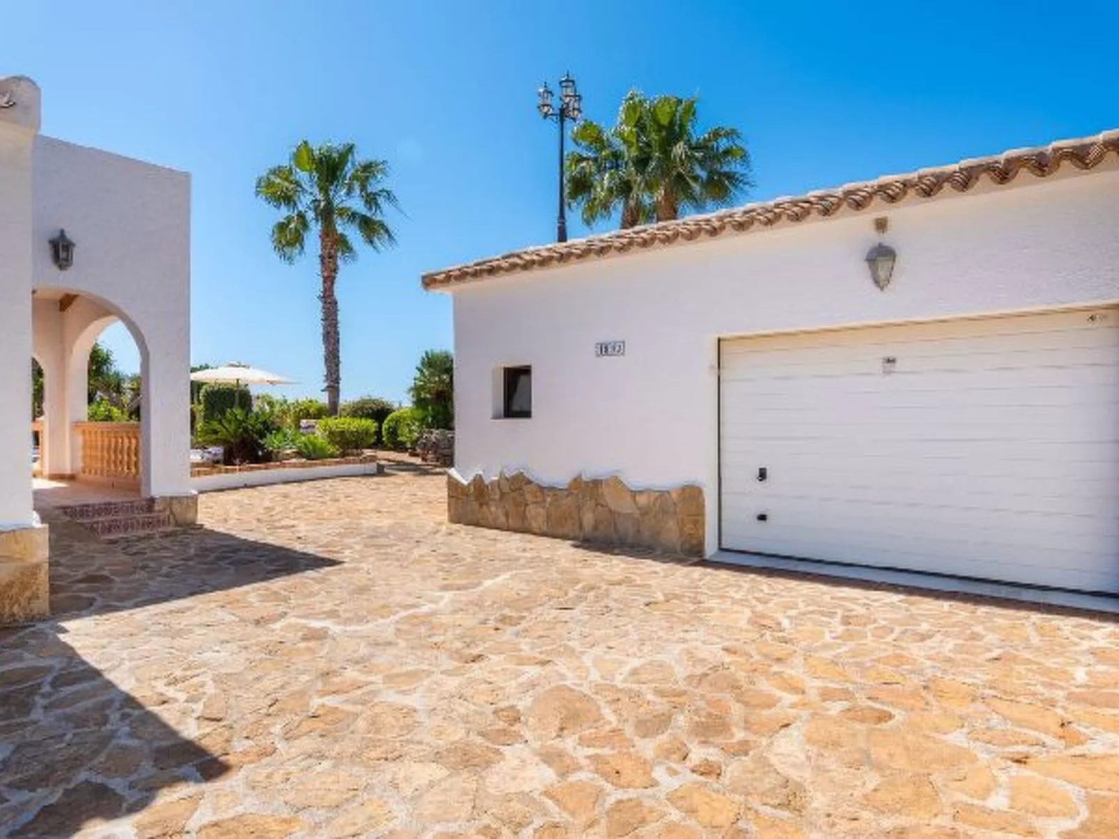 Villa Meile - PlusHolidays - Image-tags.info