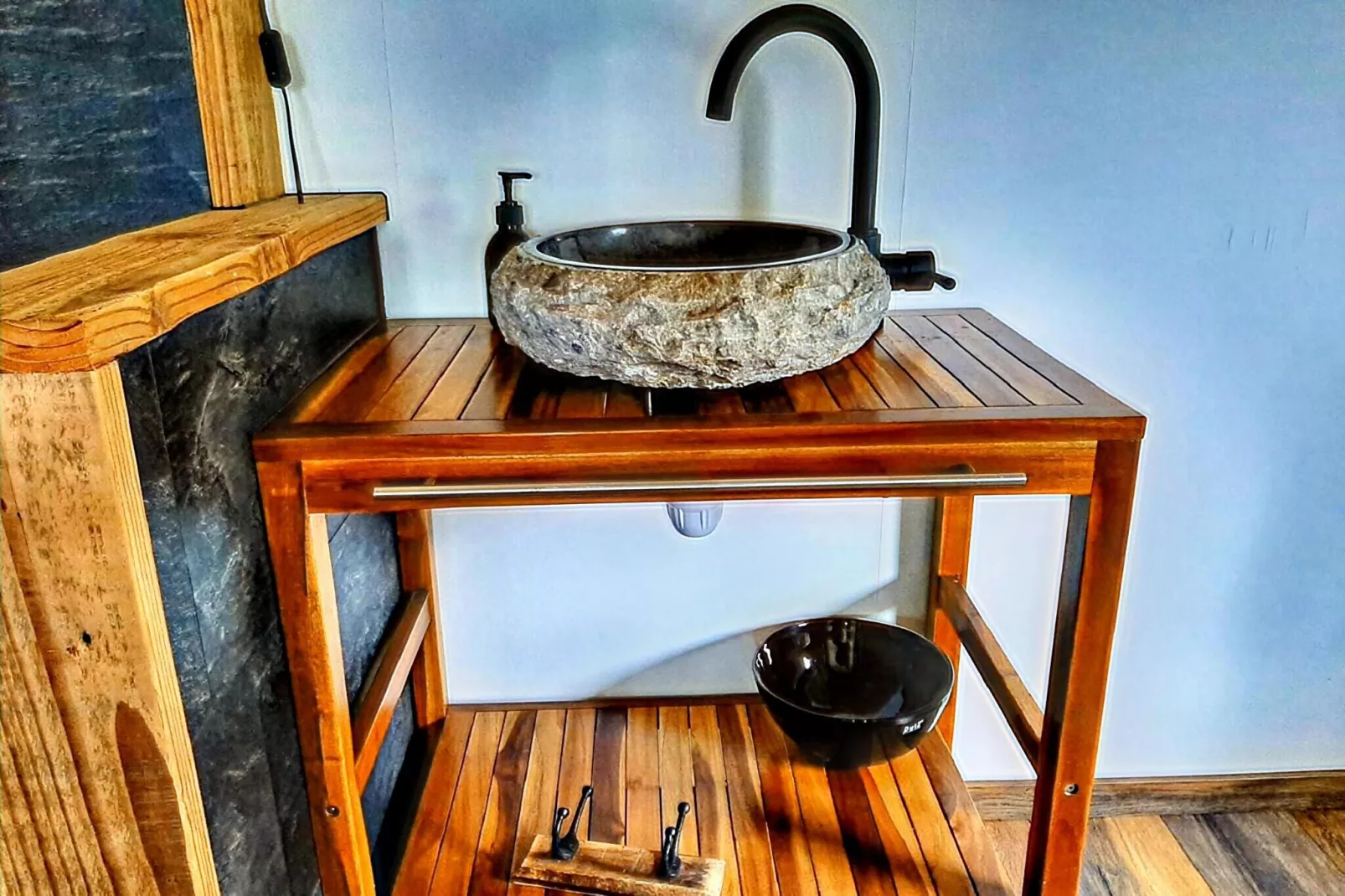 8 persoonshuis "de Rust"-Badkamer