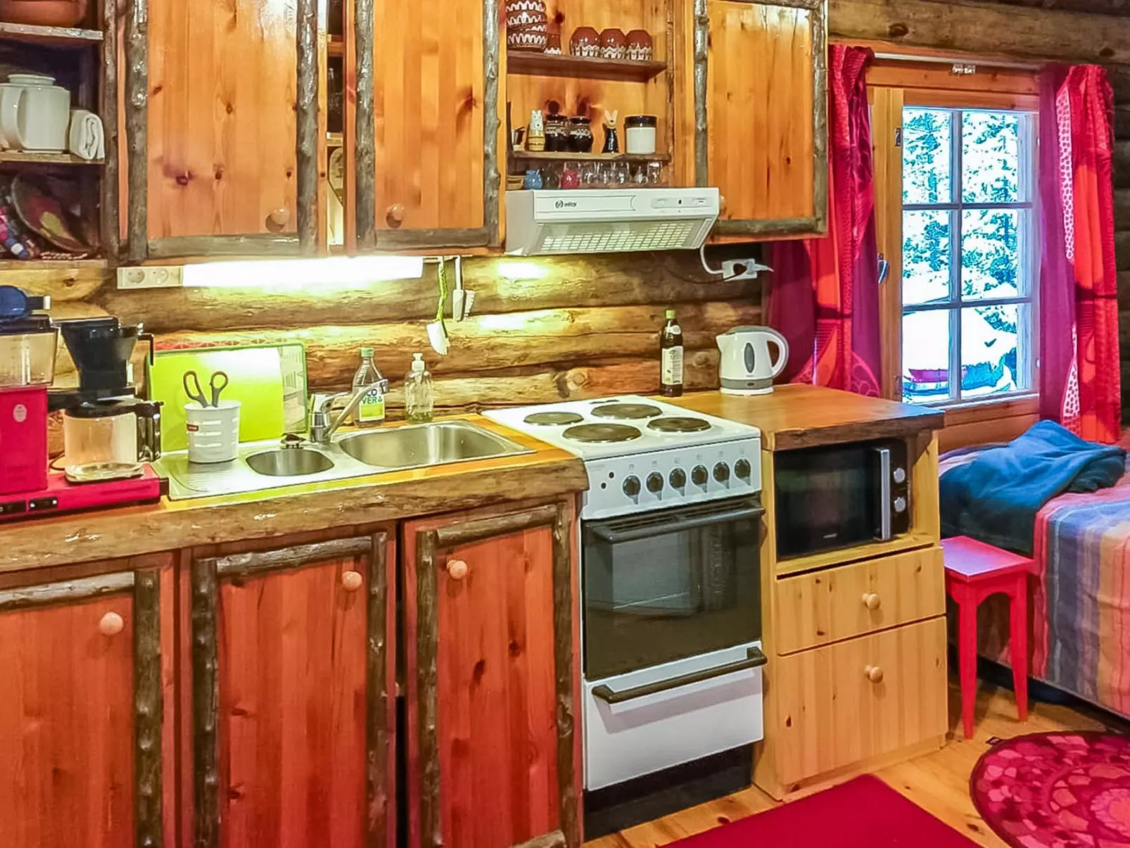 Mäntyniemi - Binnen