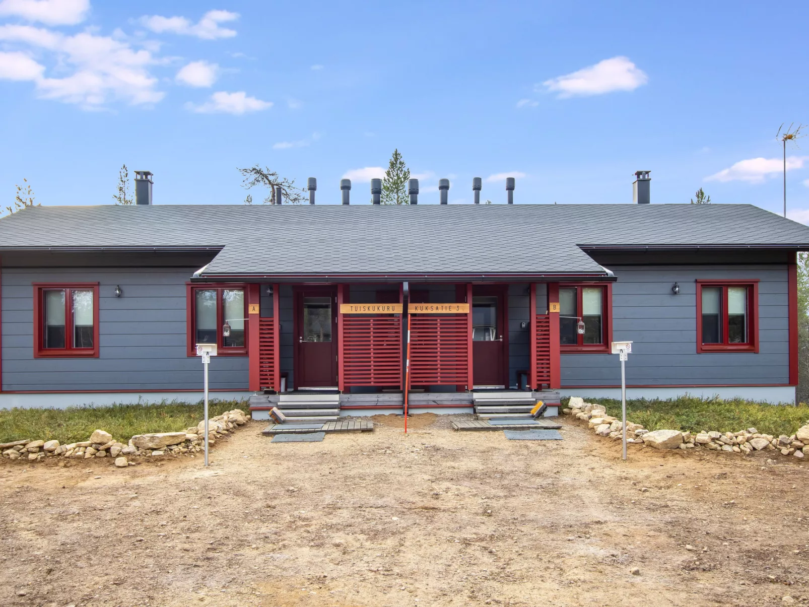 Tuiskukuru a - Binnen