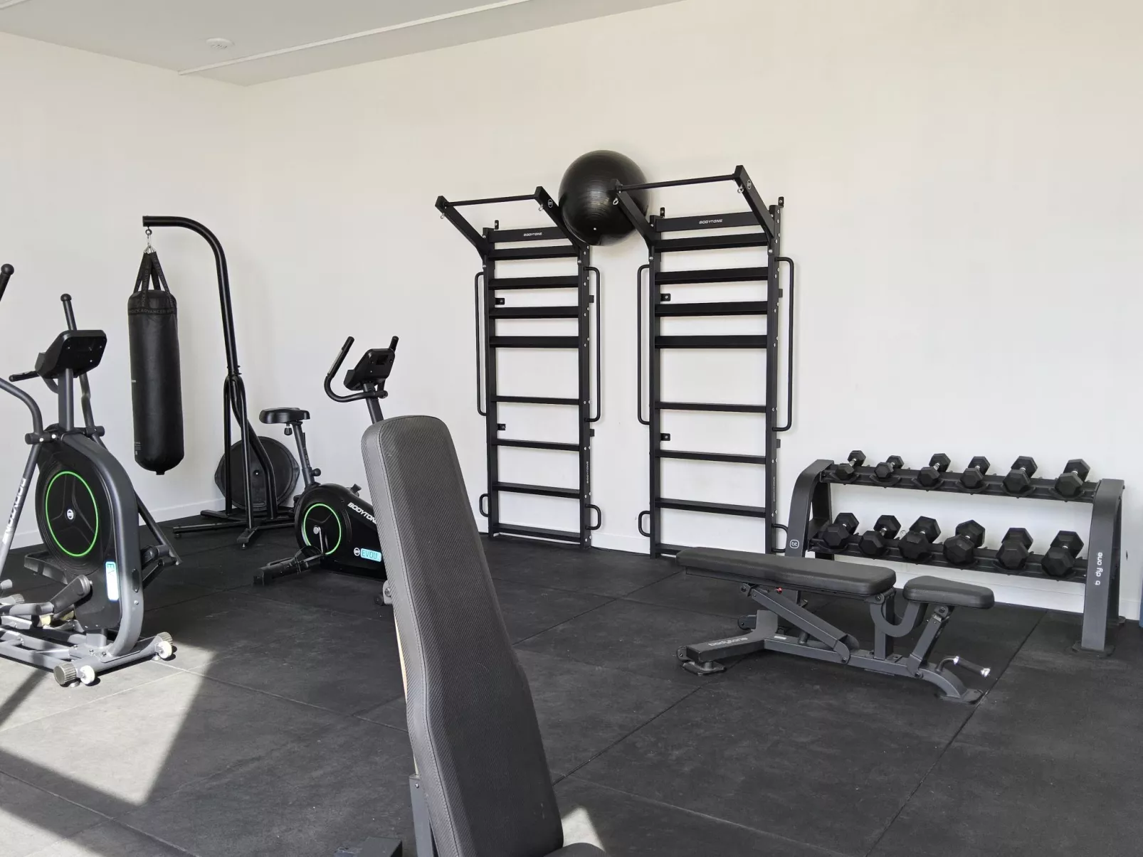 Bolnou Blue Sea - Buiten