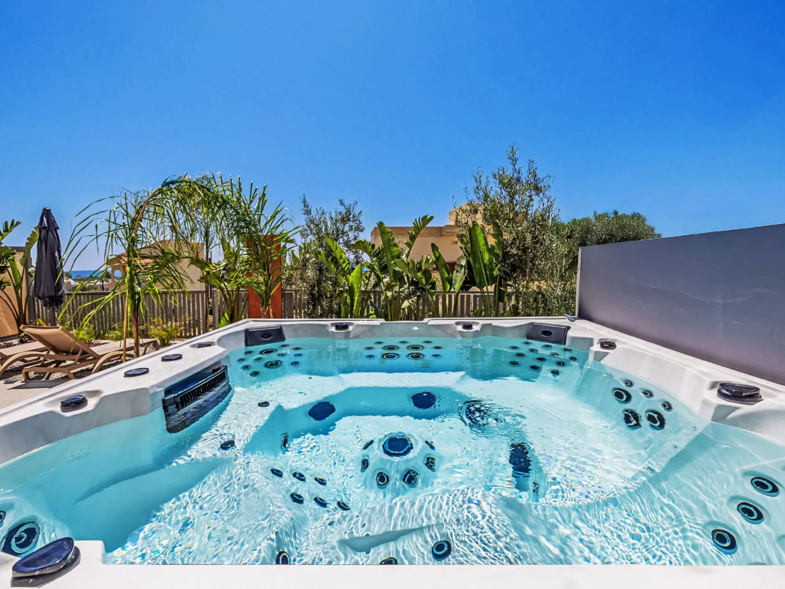 Ferienvilla "Arfna Villa B" mit privatem Pool