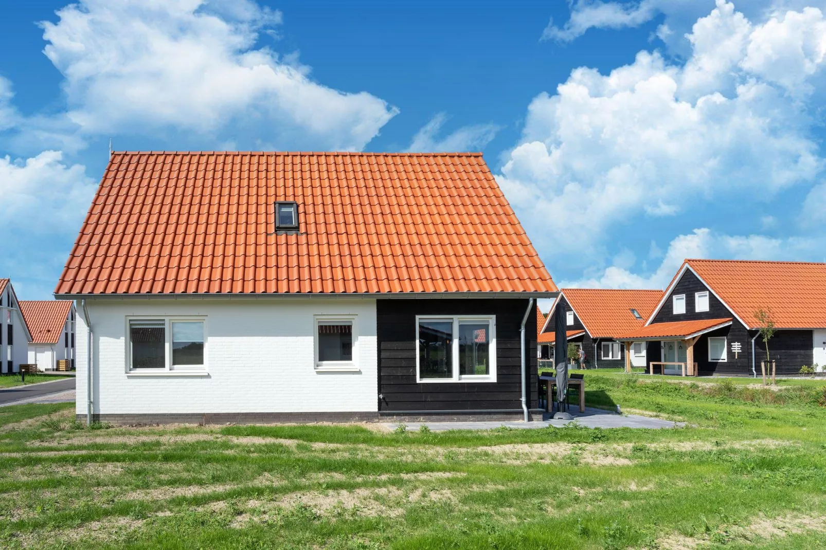 De Scholekster Huis Nr 29-Buitenkant zomer