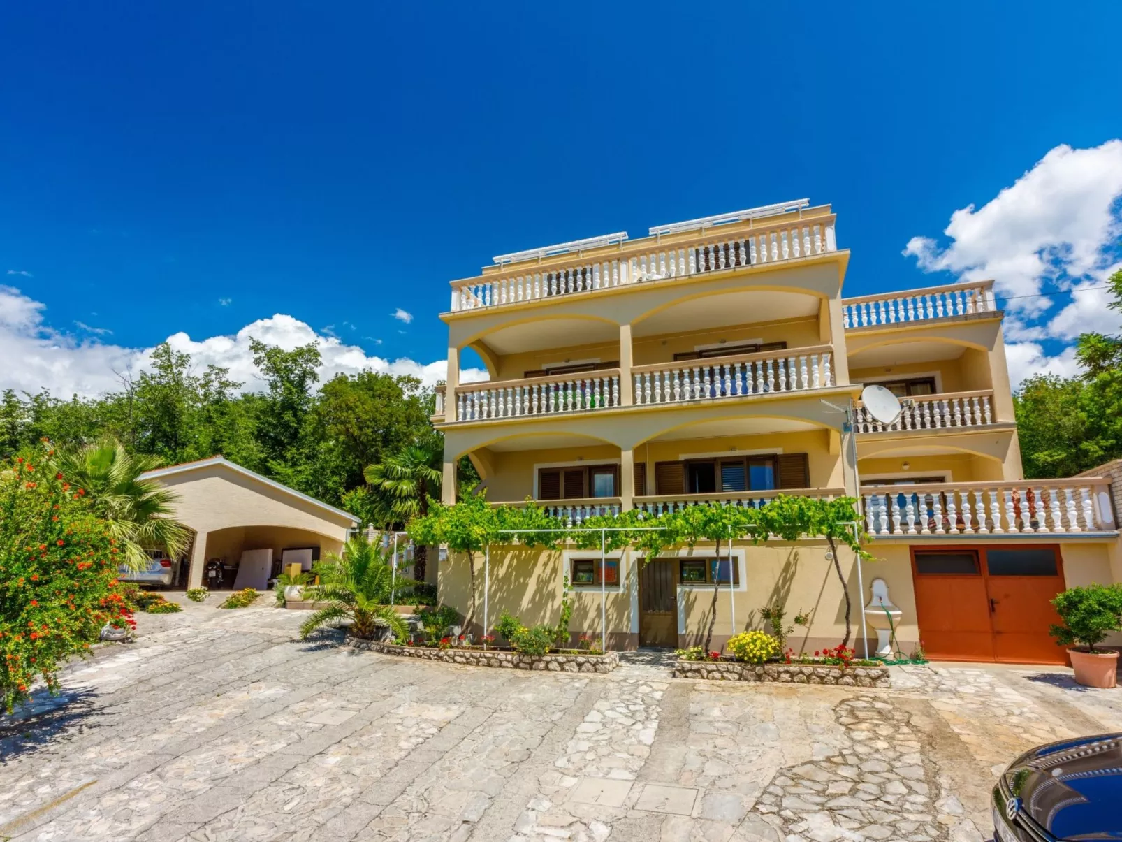 PAVICA 5 / HR-02417-05