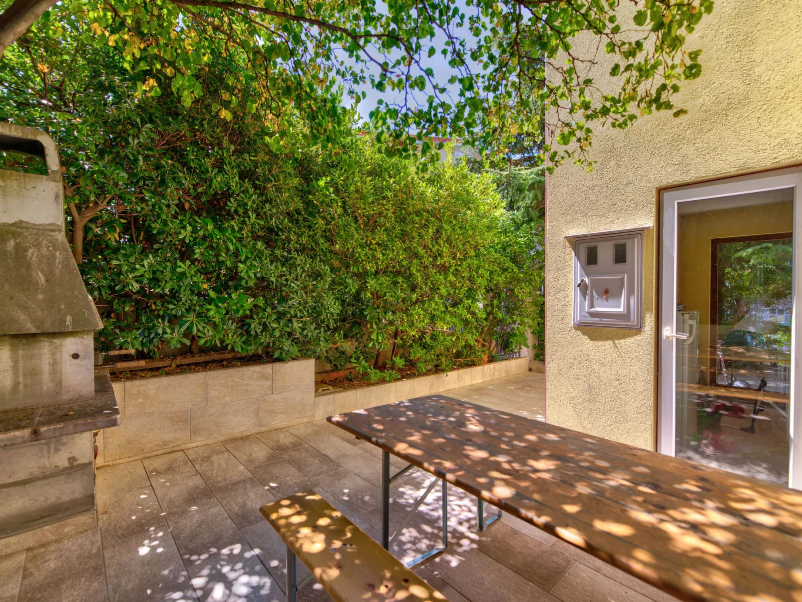 Irena Apartments prizemlje / HR-10649-01