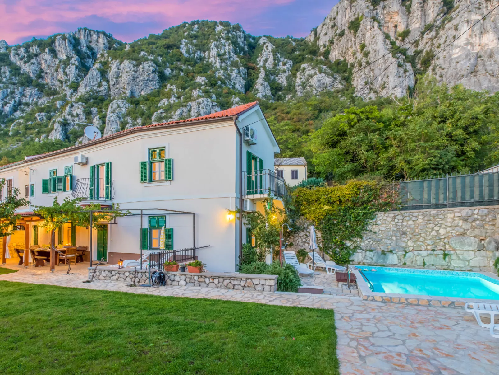 VILLA BARETIC / HR-10102-01