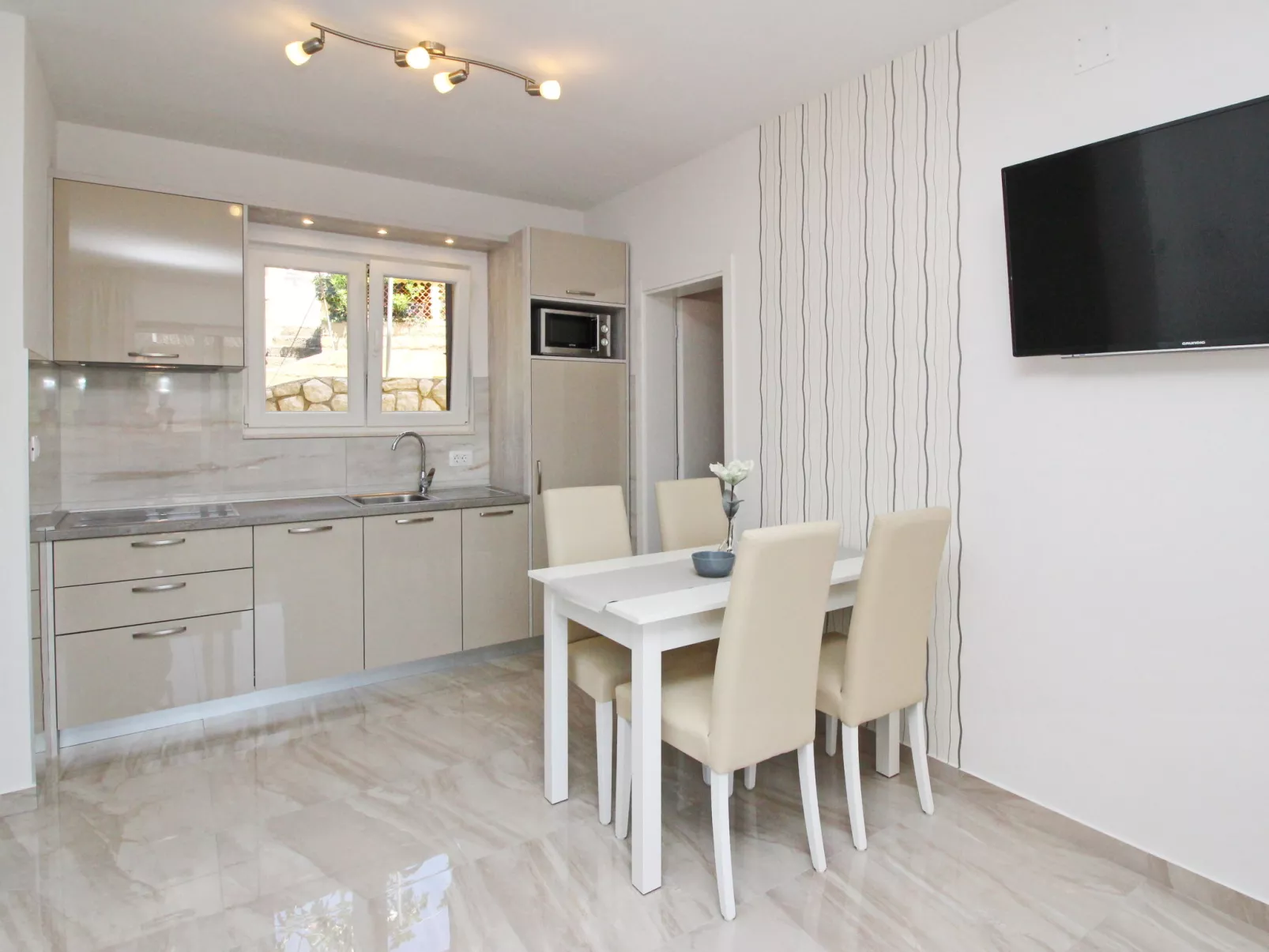 Apartment Eleganza - 3