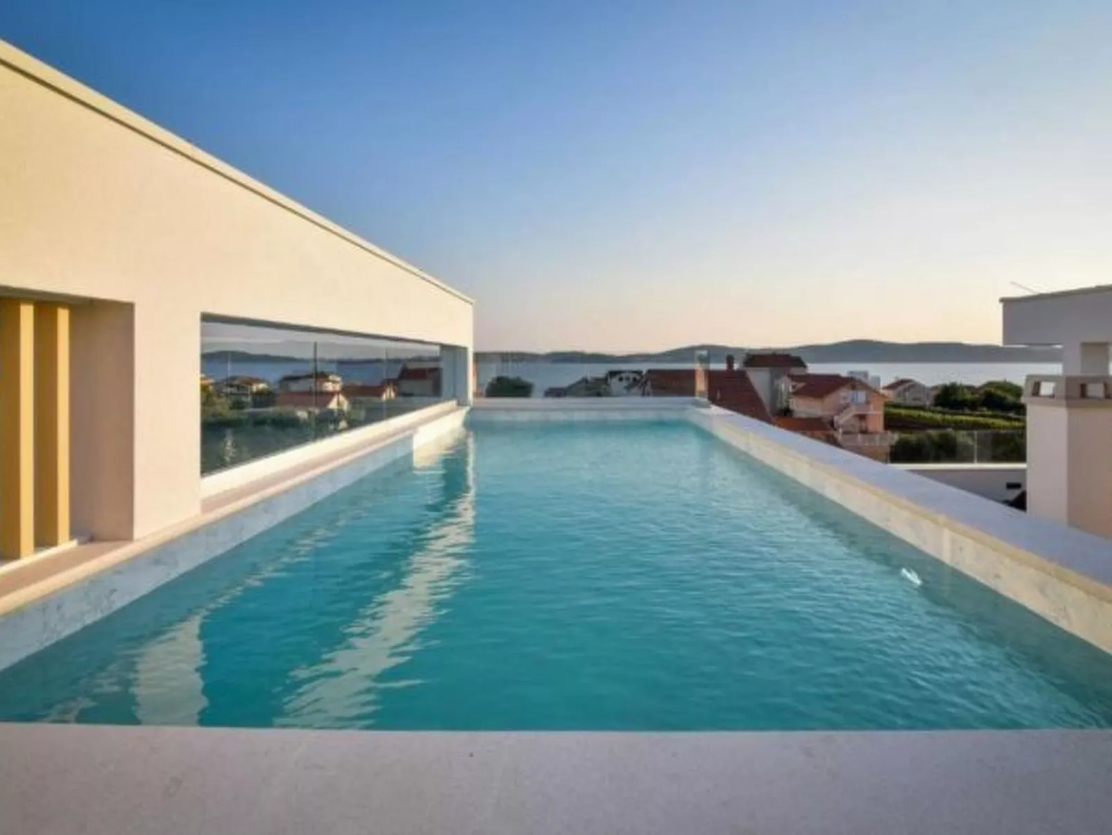 Villa La Perla Apt A3 with heated rooftop pool