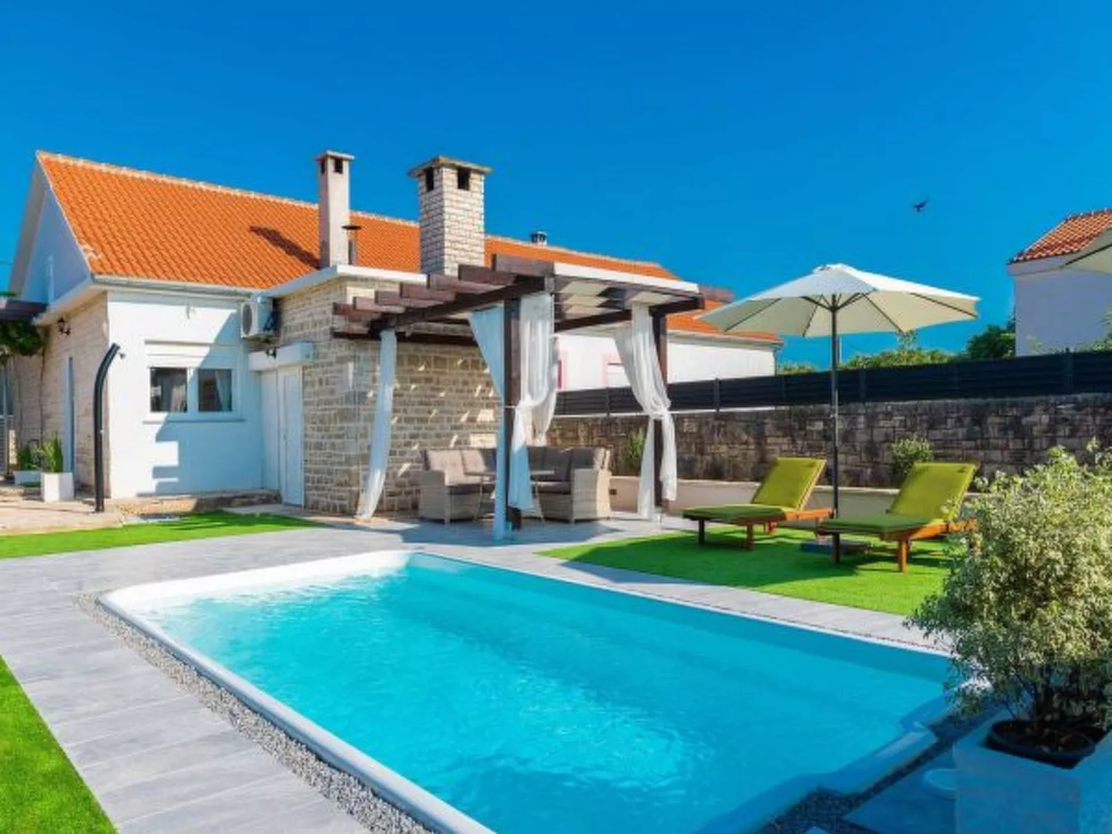 Dalmatian Holiday house Marcella with pool