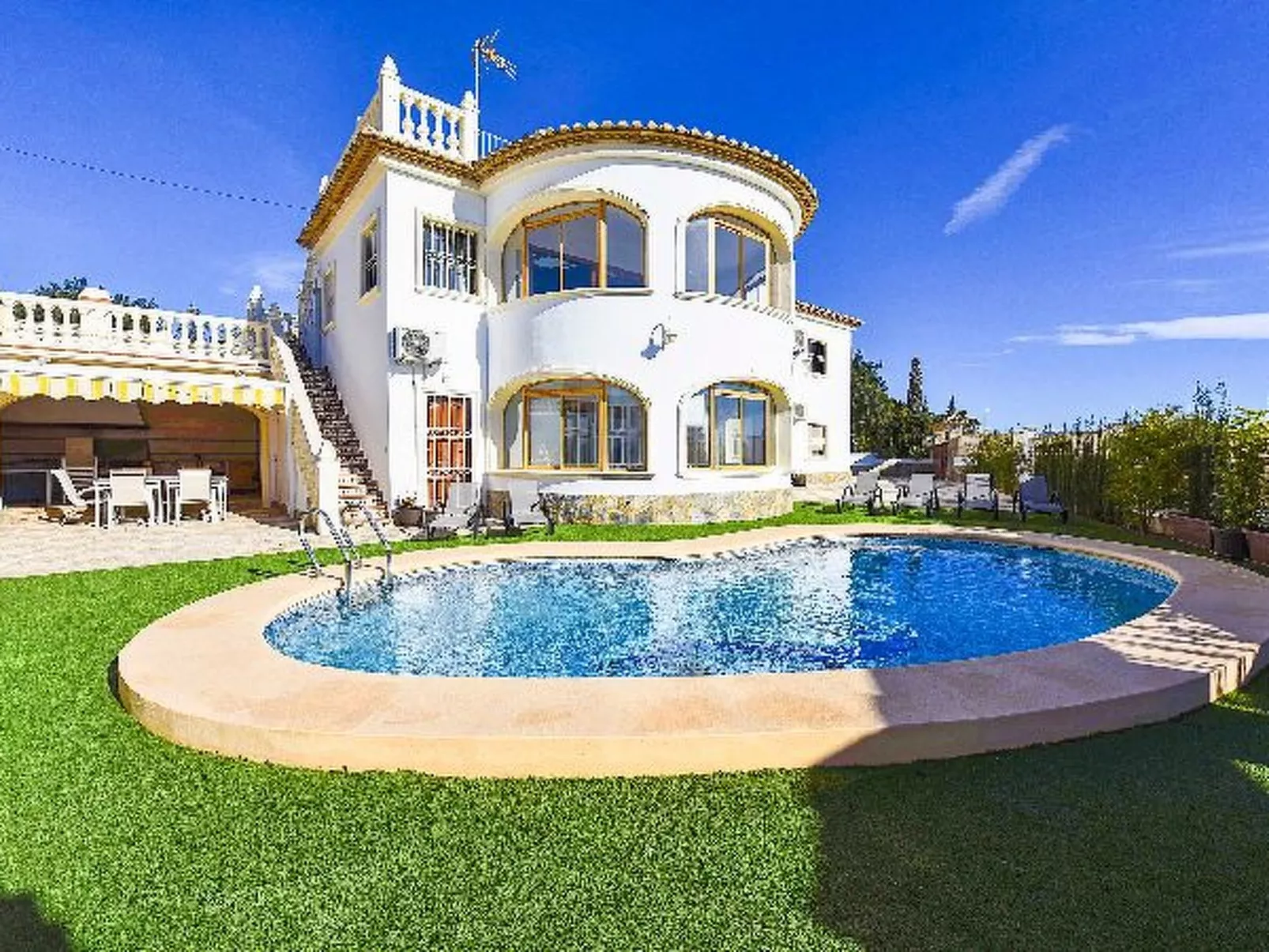 Villa Garrofer- PlusHolidays