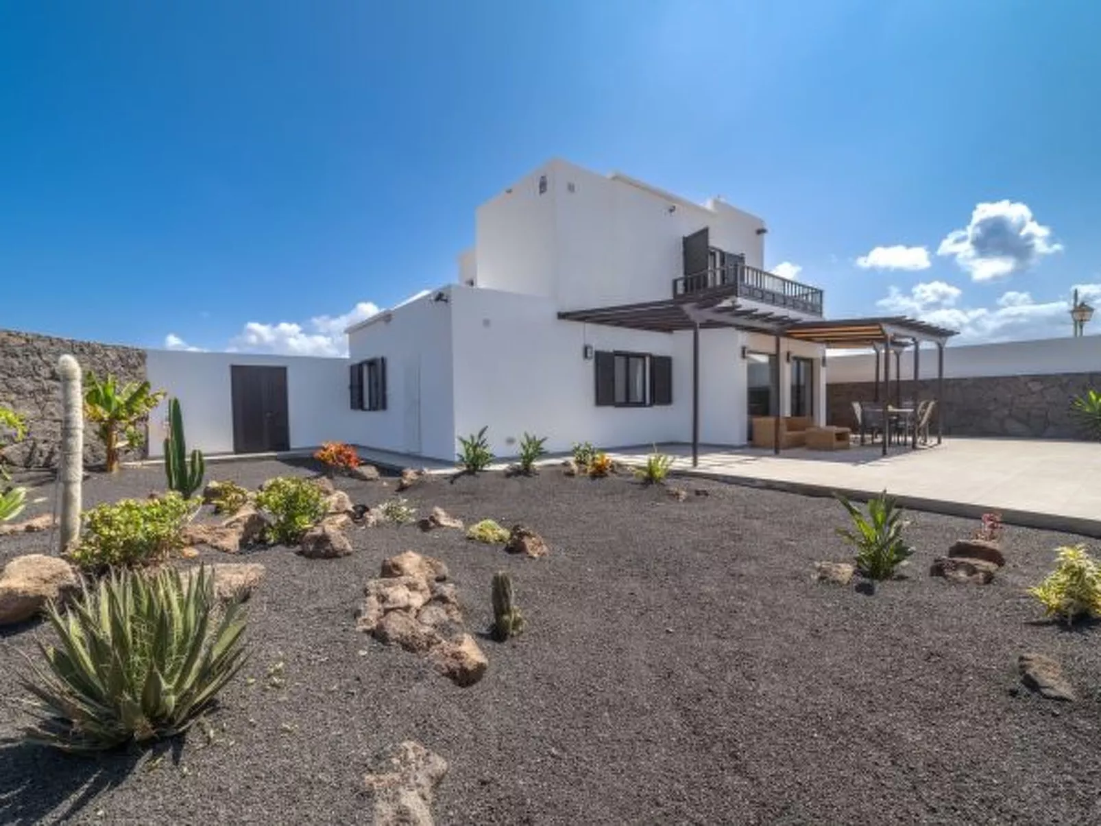 Casa OASIS DEL SOL, prívate villa in Playa Blanca